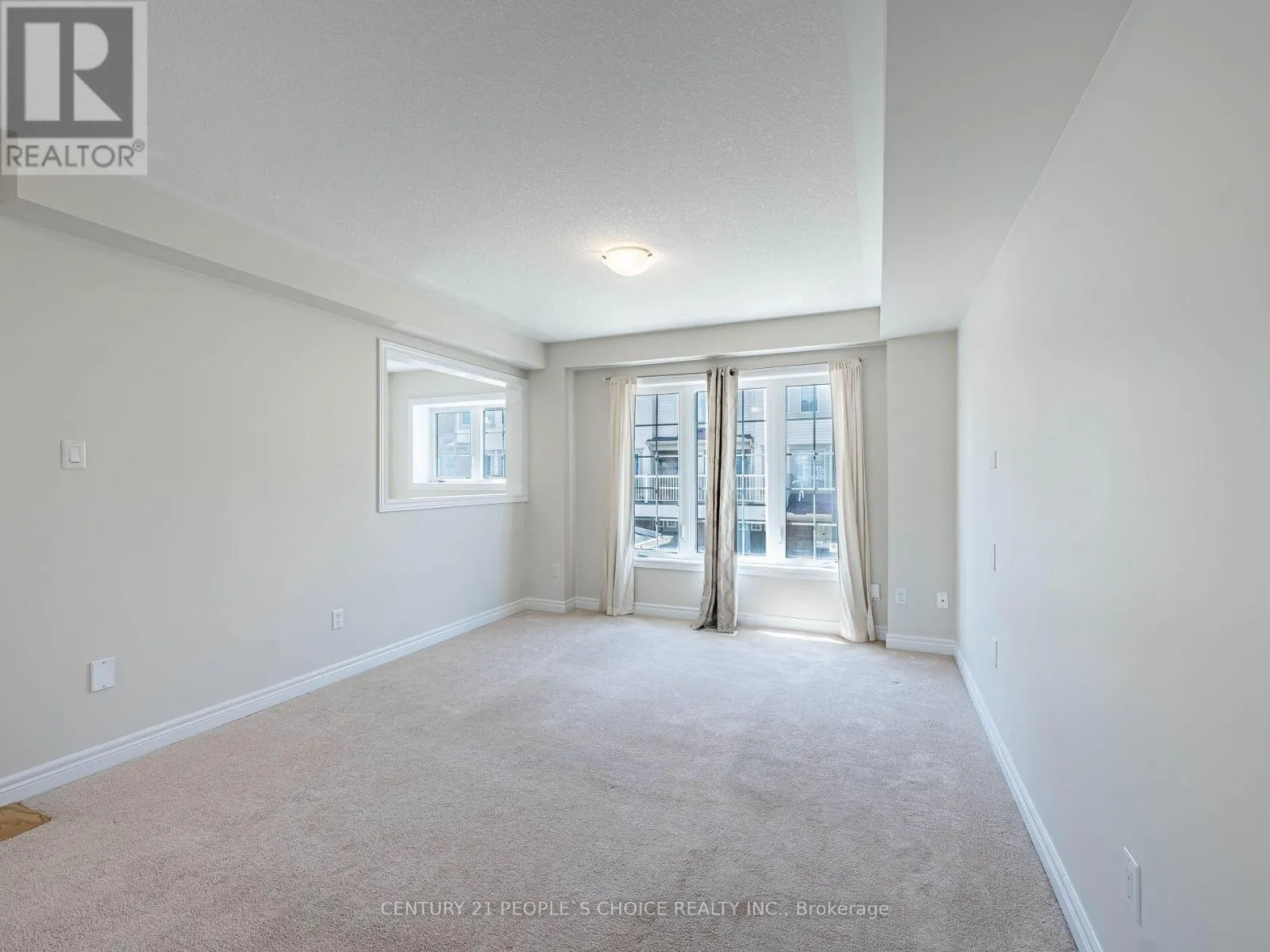 15 - 755 LINDEN DRIVE