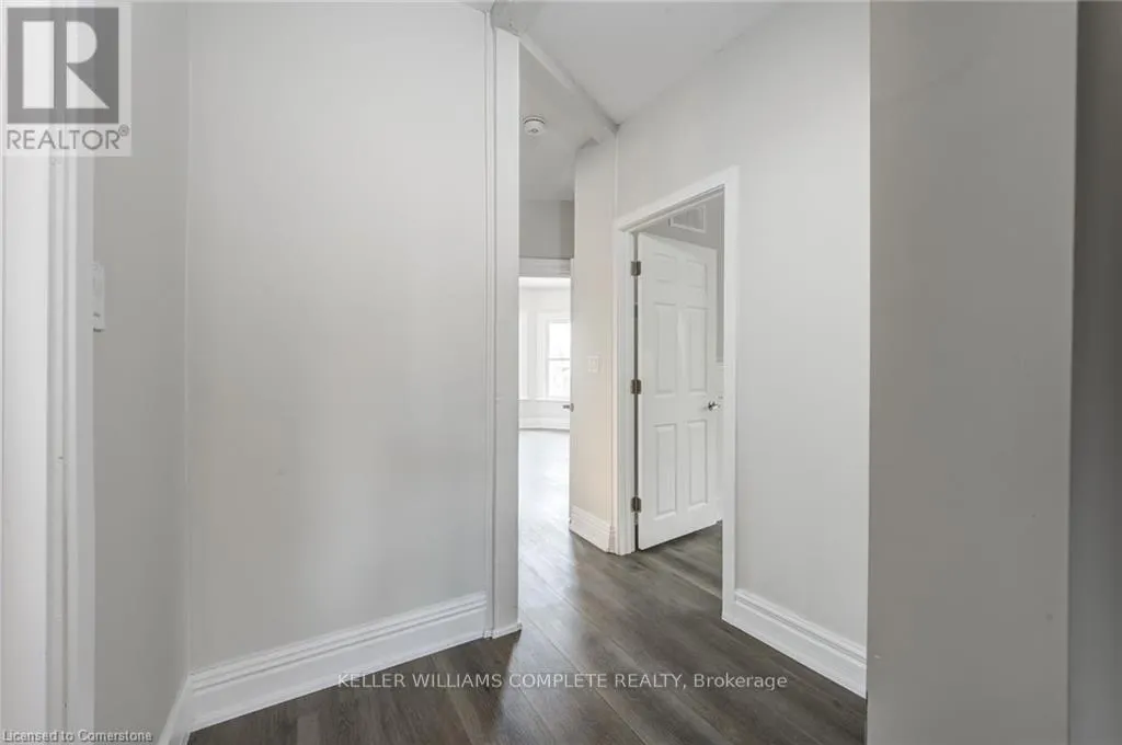 UPPER - 200 PARK AVENUE