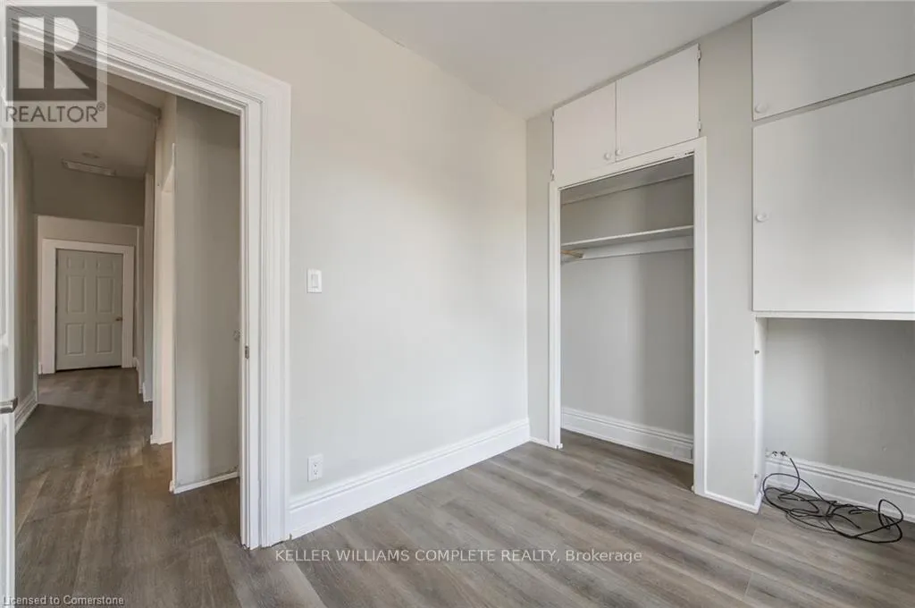 UPPER - 200 PARK AVENUE
