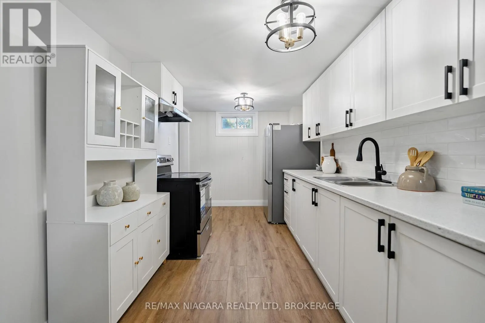 21 BROOKDALE AVENUE