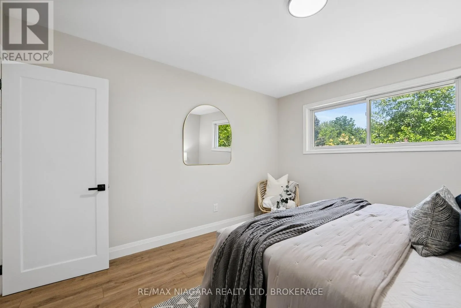 21 BROOKDALE AVENUE