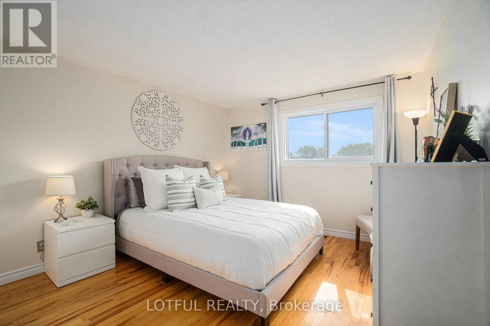 26 MCMURDO COURT