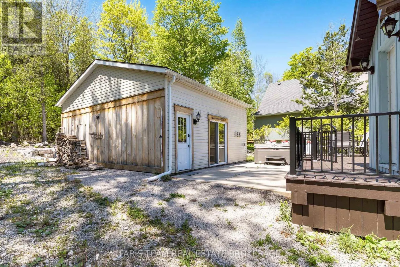 328 CEDAR AVENUE