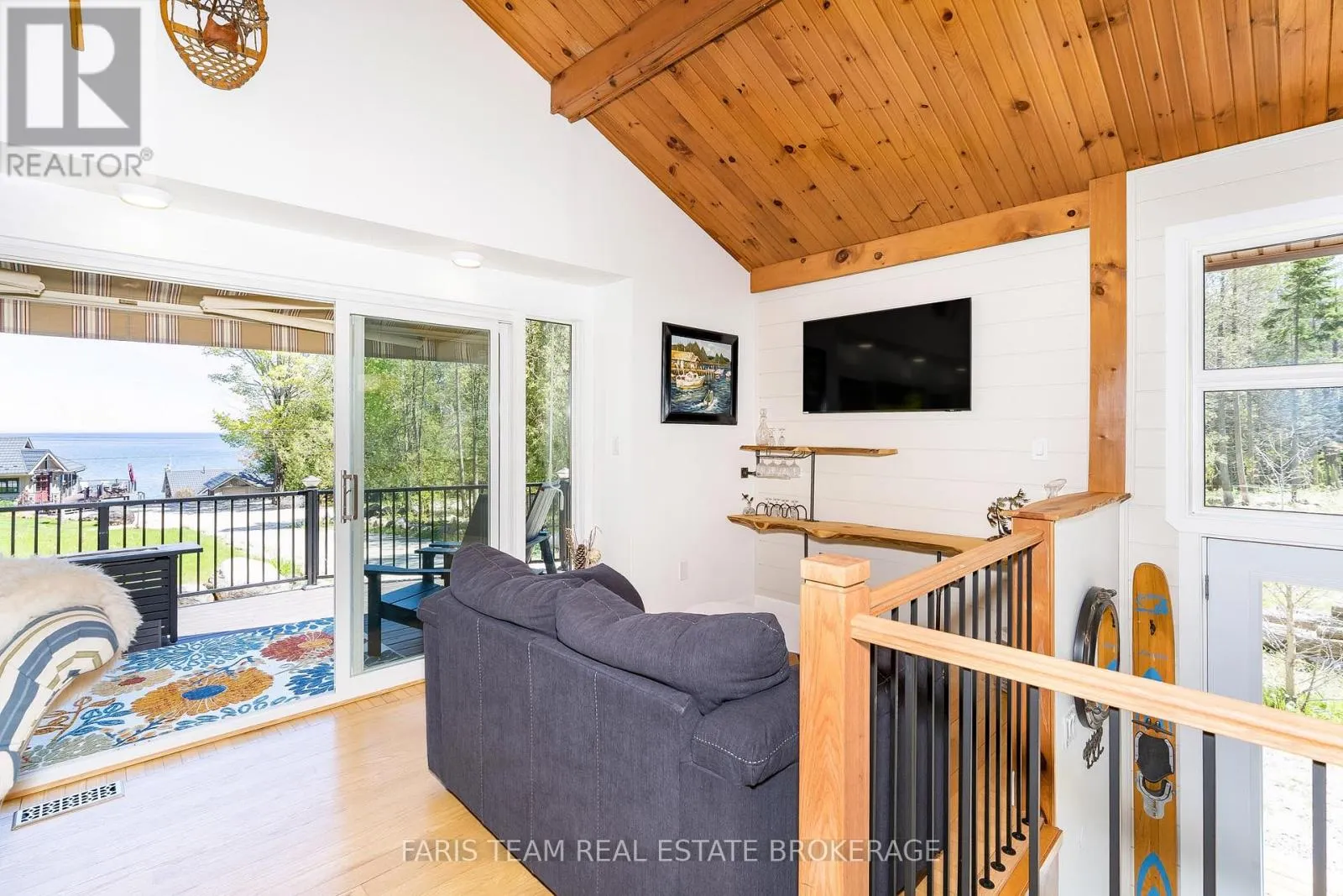 328 CEDAR AVENUE