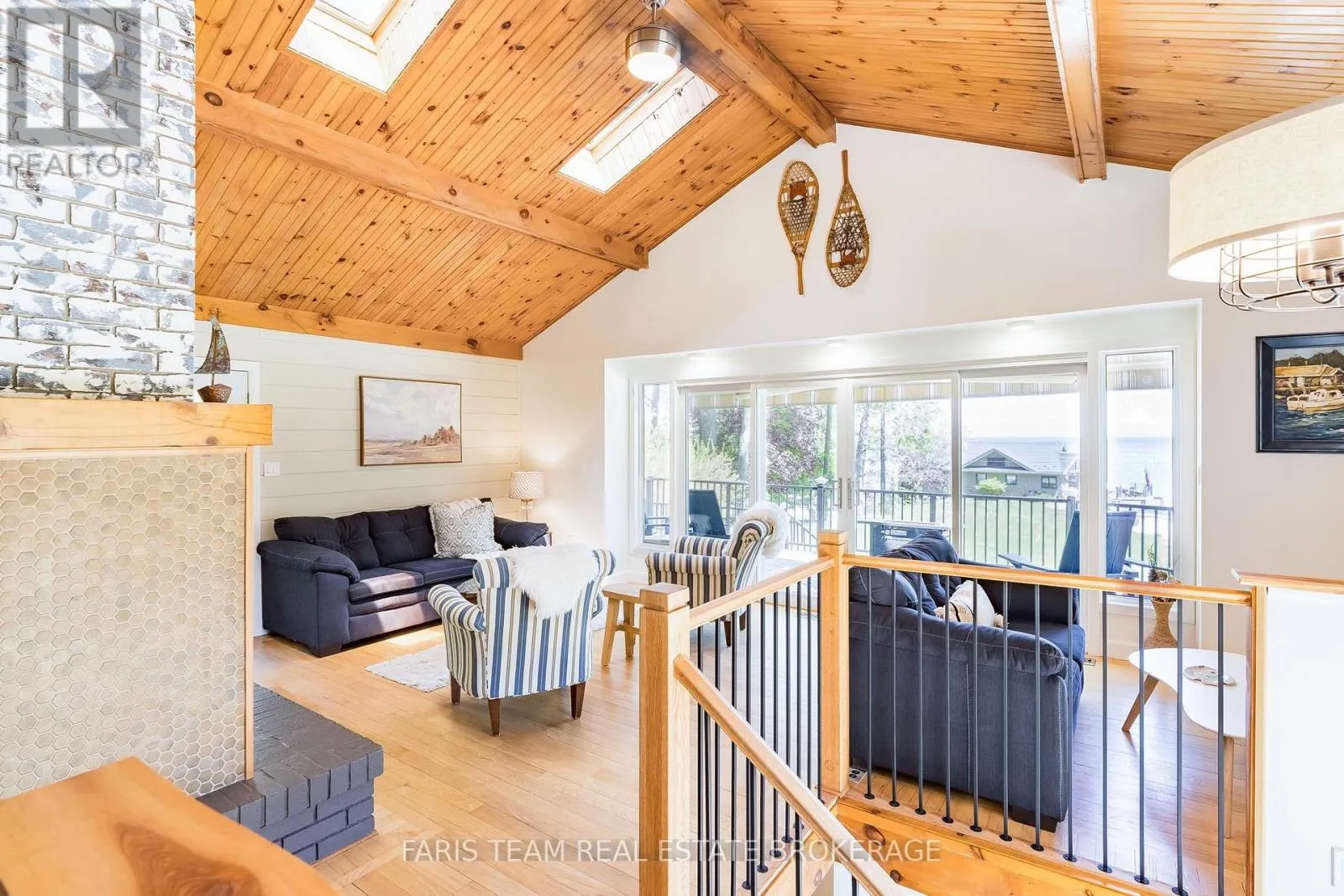 328 CEDAR AVENUE