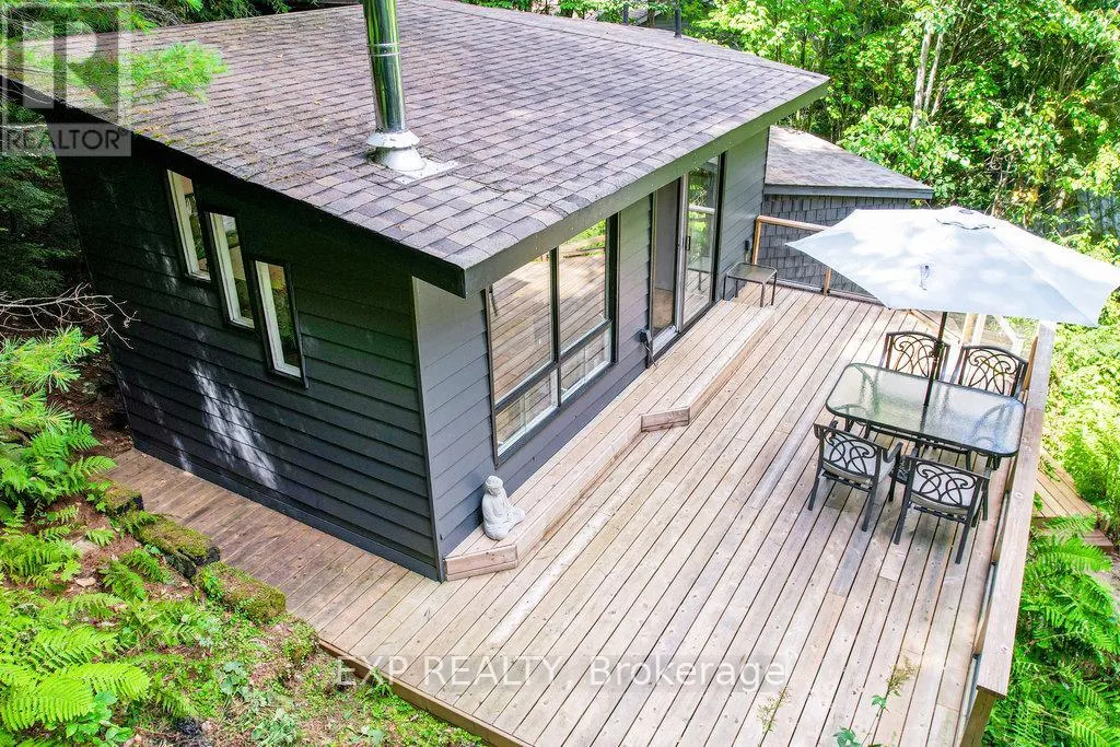 565 WEST DIAMOND LAKE ROAD