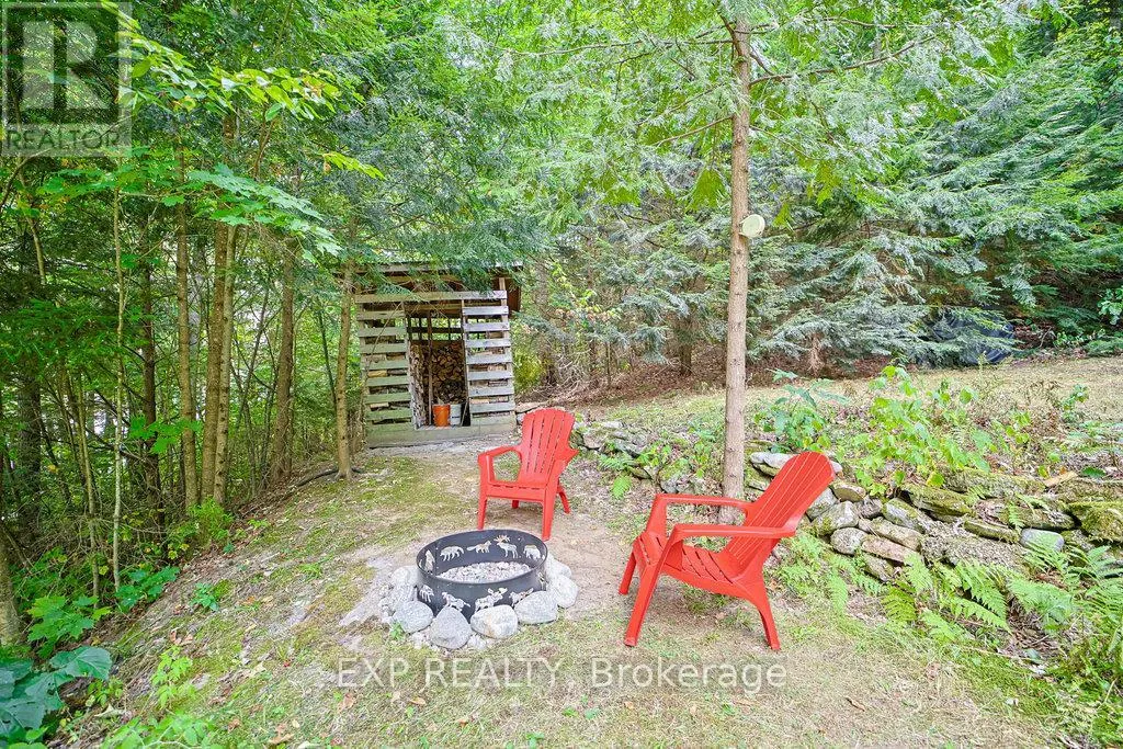 565 WEST DIAMOND LAKE ROAD