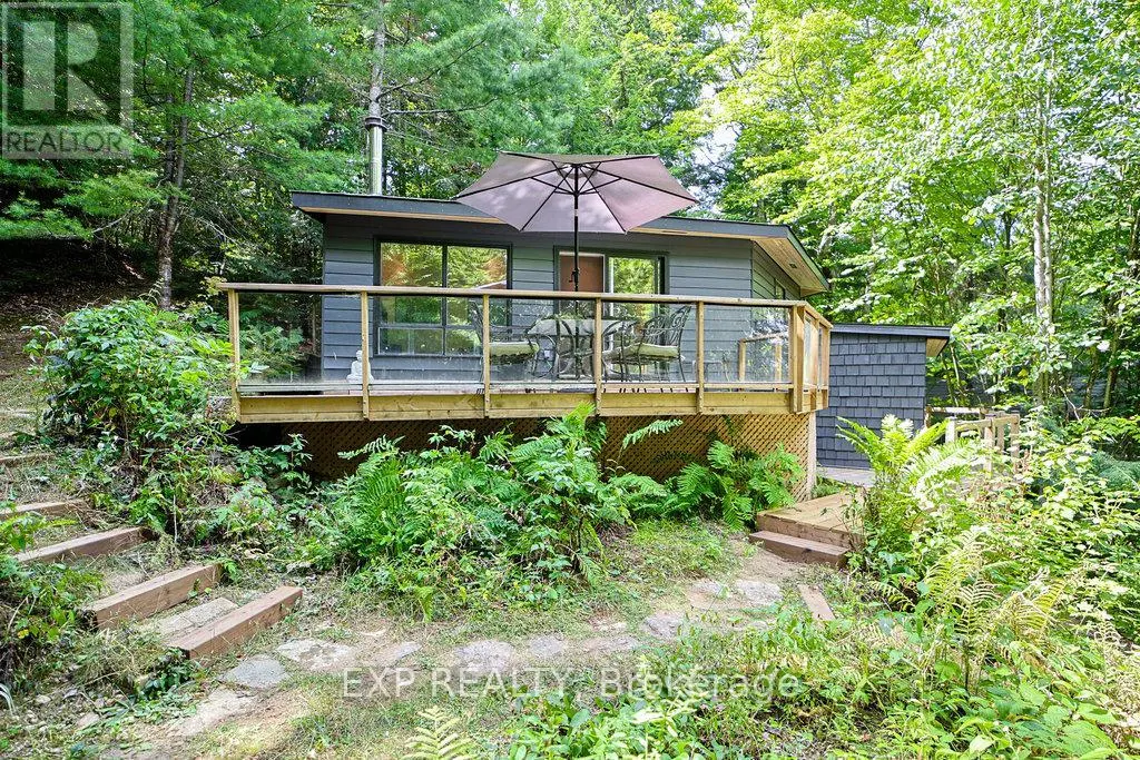 565 WEST DIAMOND LAKE ROAD