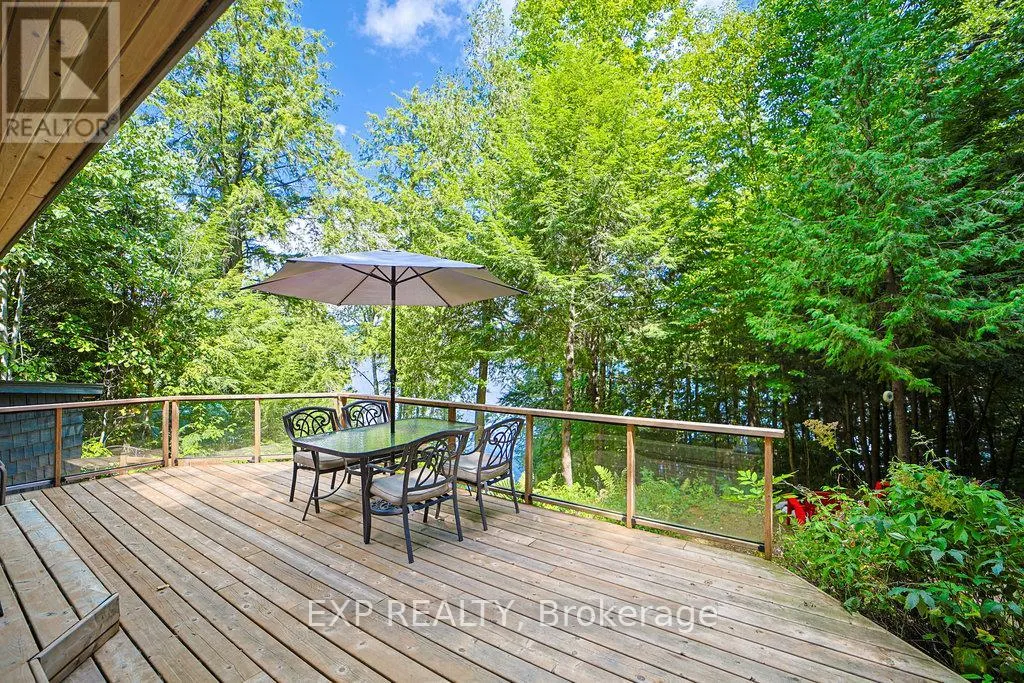 565 WEST DIAMOND LAKE ROAD