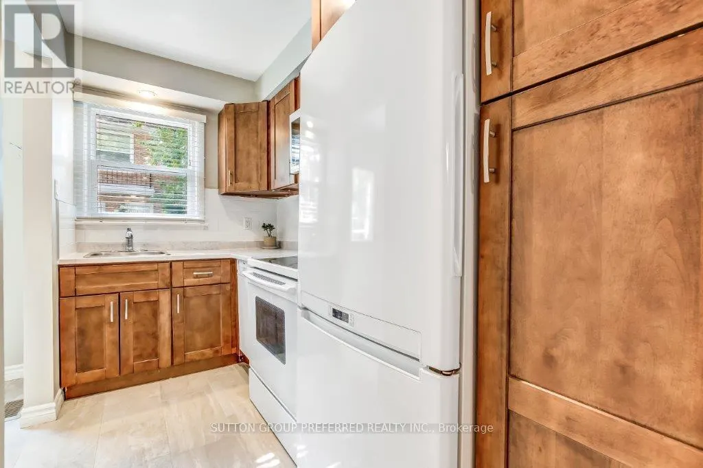 74 - 1385 COMMISSIONERS ROAD W, #74