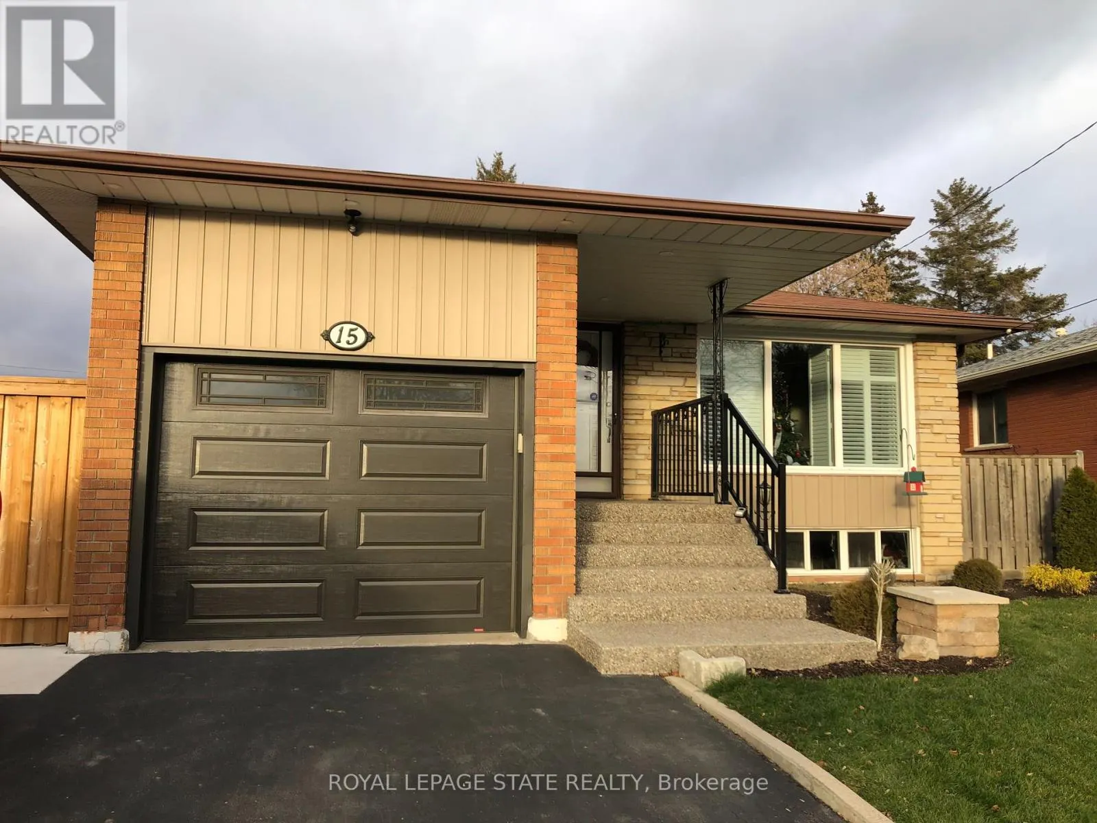 15 PURDY CRESCENT