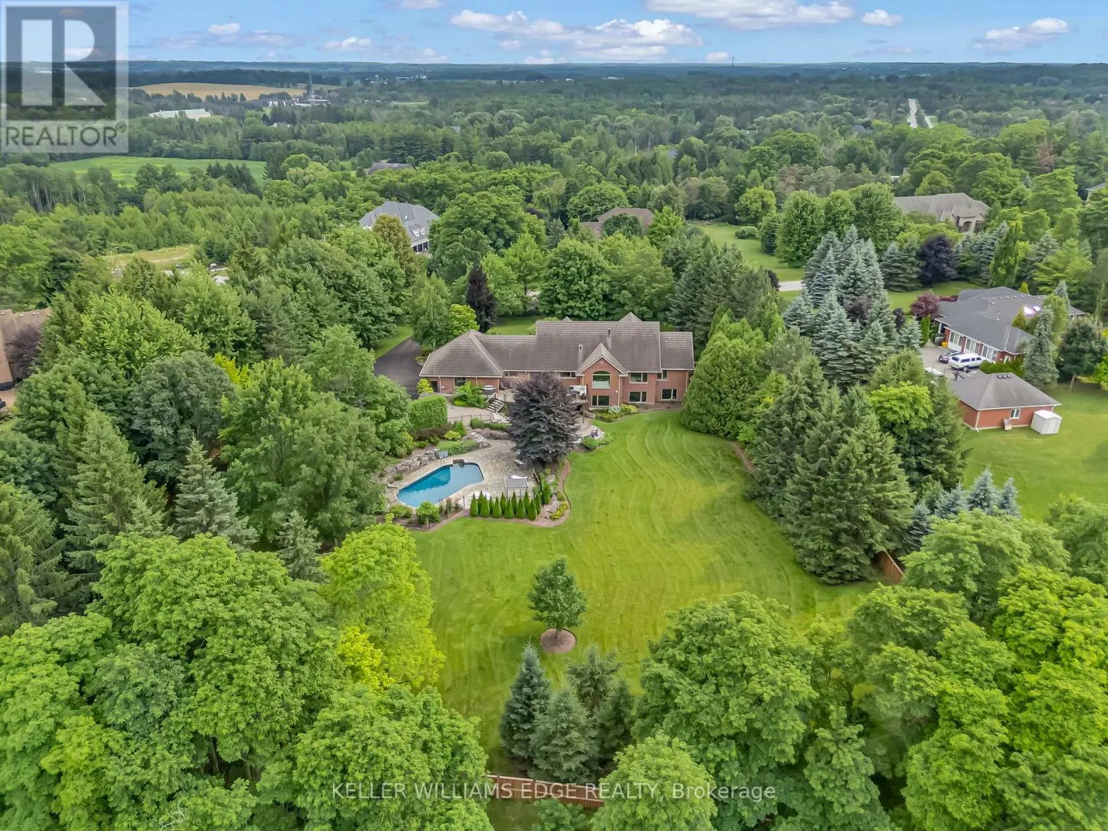18 FOX RUN DRIVE