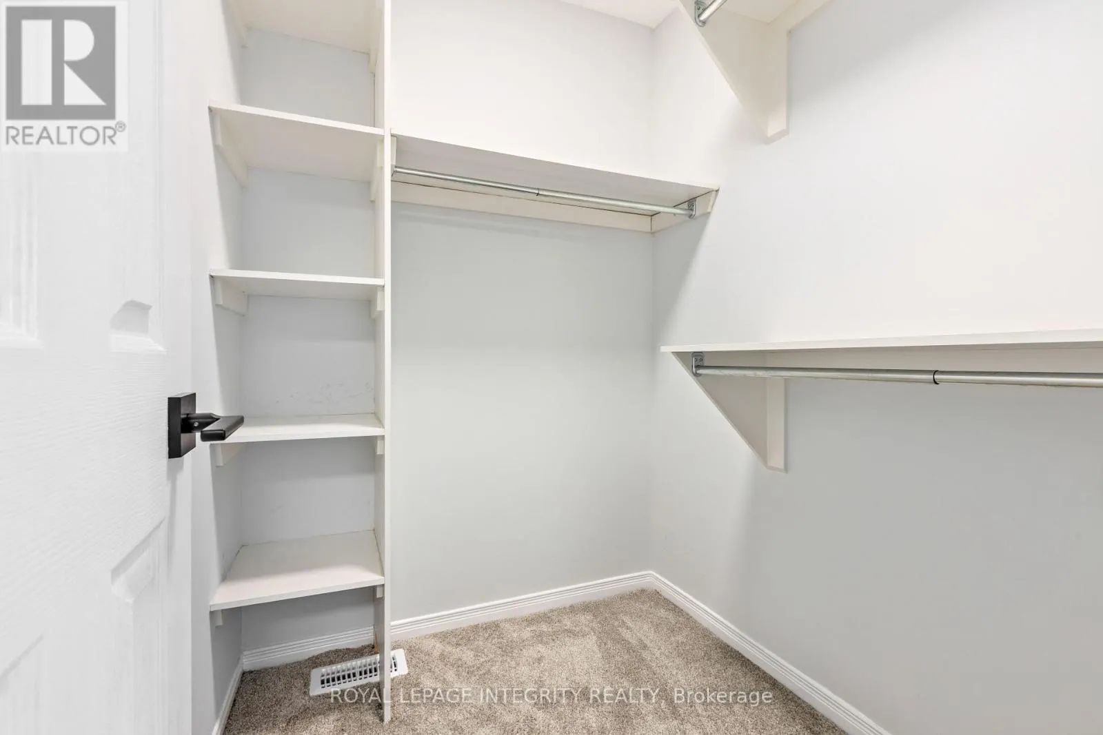 94 INVERKIP AVENUE