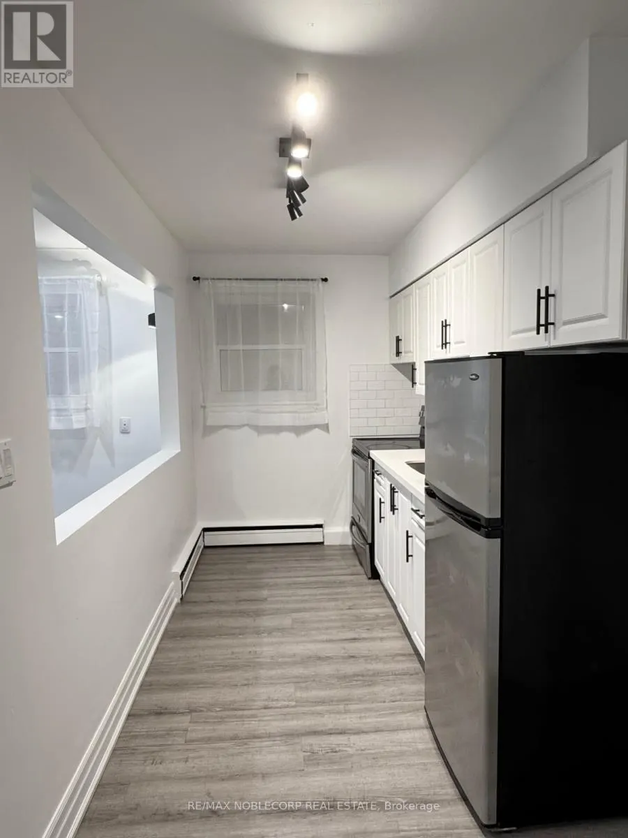 2 - 5 APPLEWOOD AVENUE