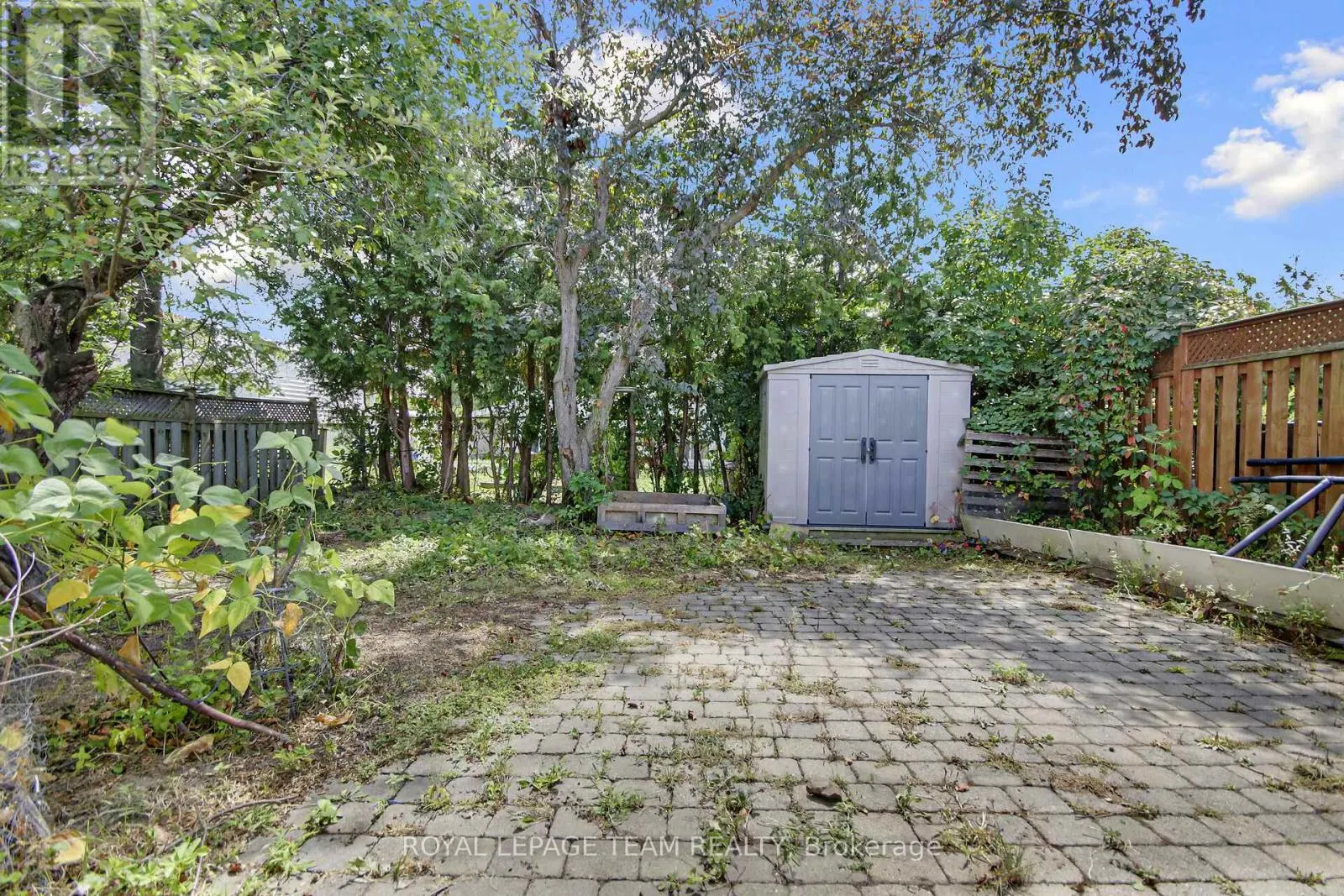 52 BOWHILL AVENUE