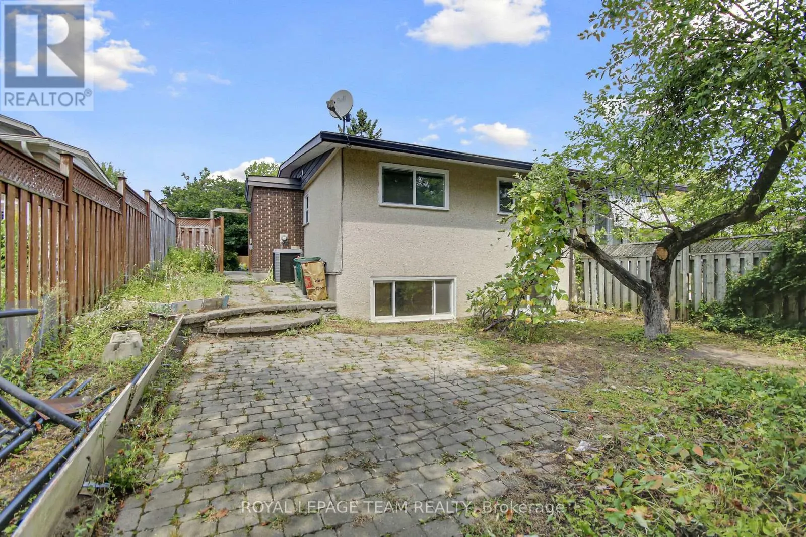 52 BOWHILL AVENUE