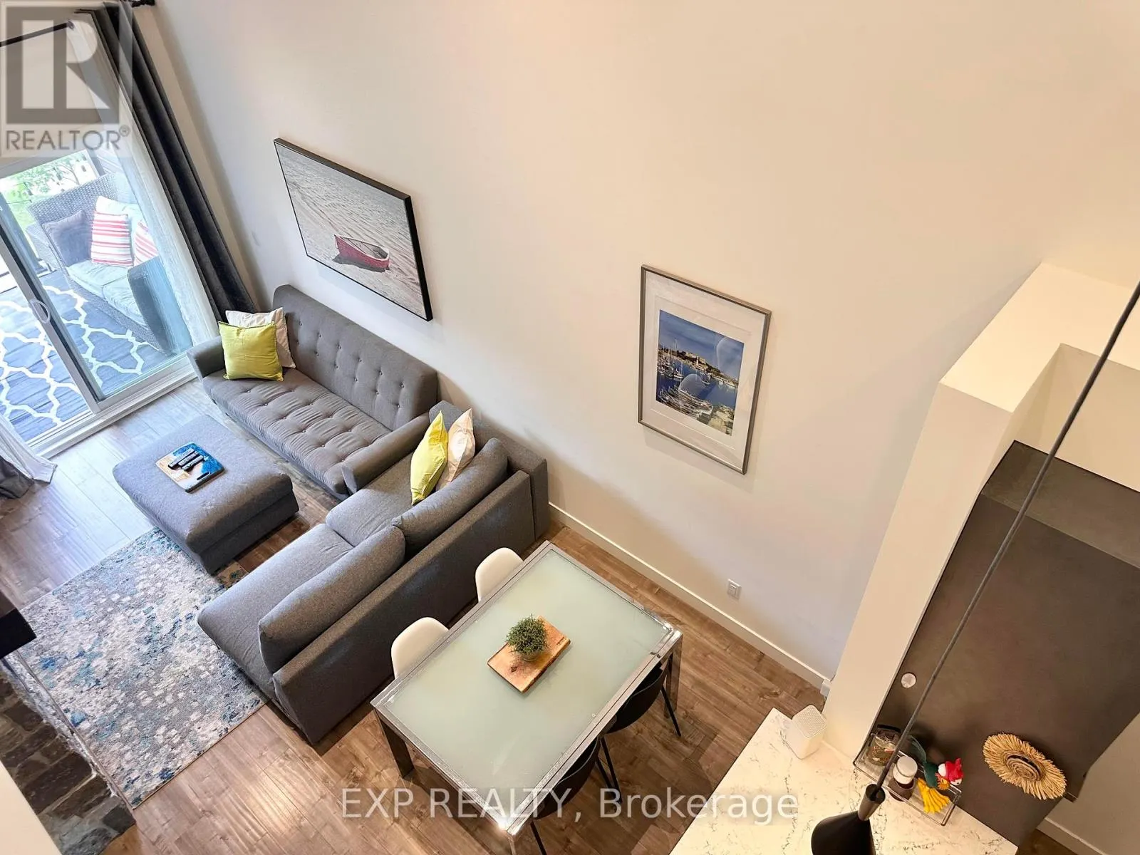 303 - 10 BEAUSOLEIL LANE
