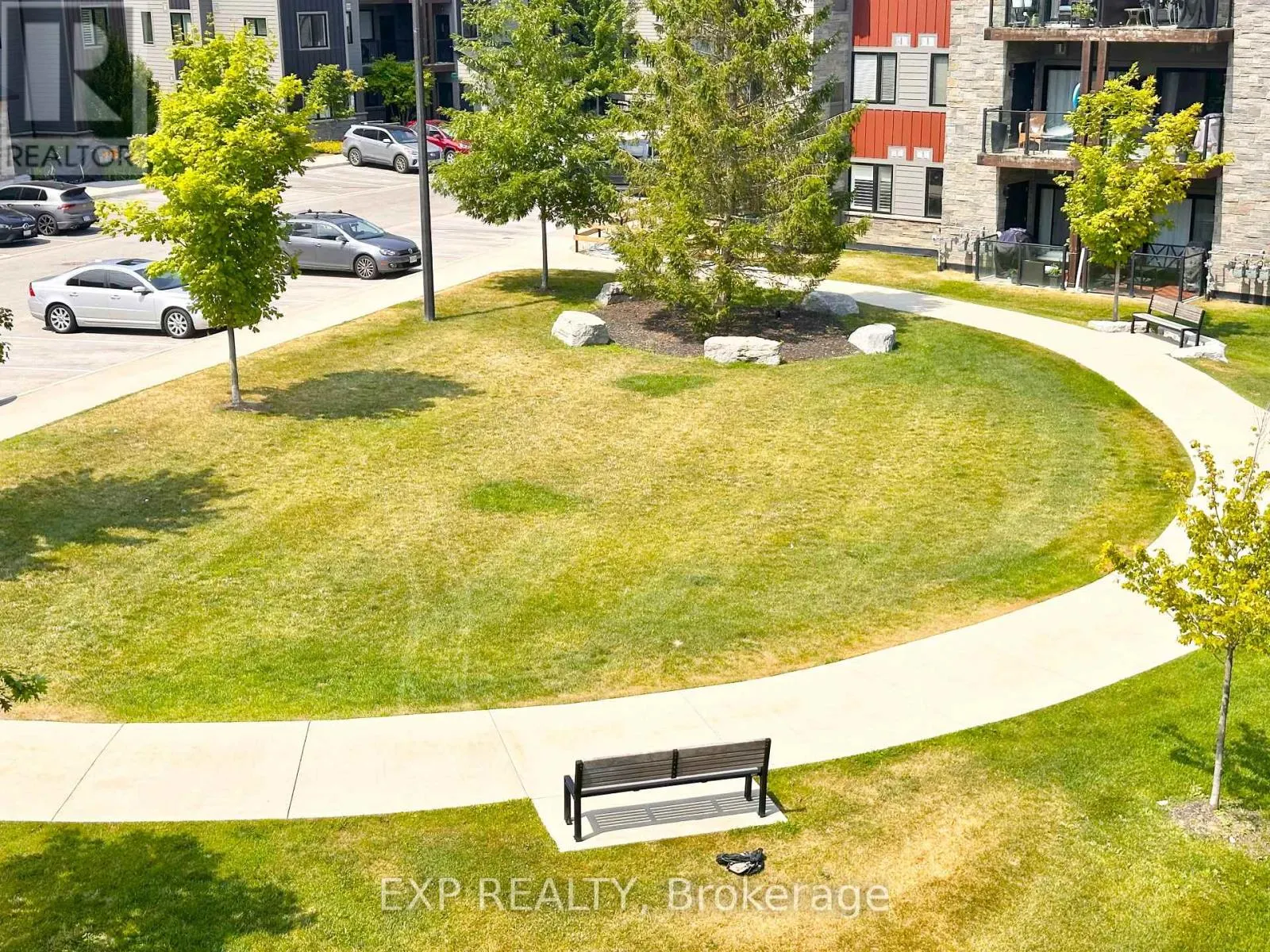 303 - 10 BEAUSOLEIL LANE