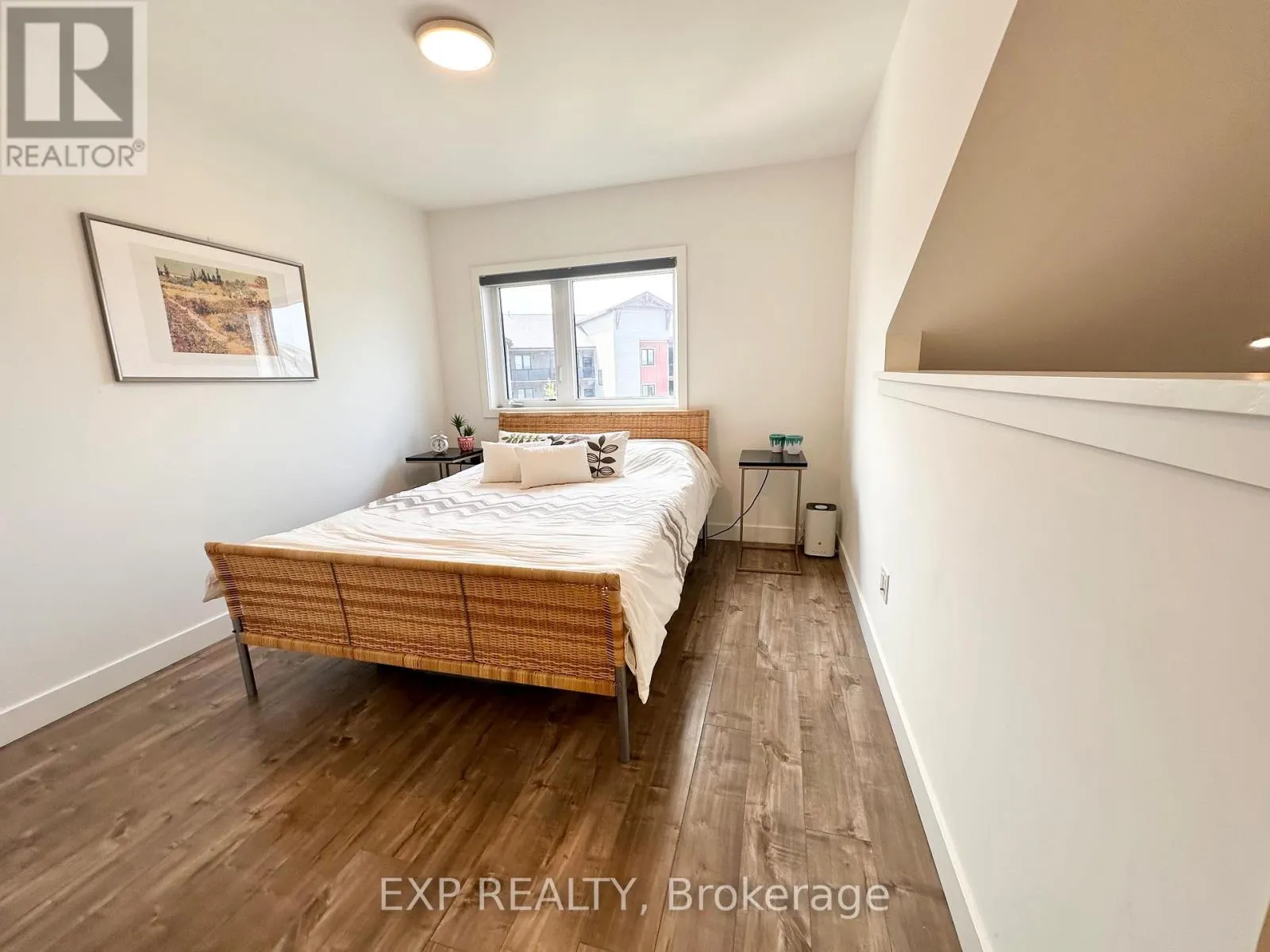 303 - 10 BEAUSOLEIL LANE