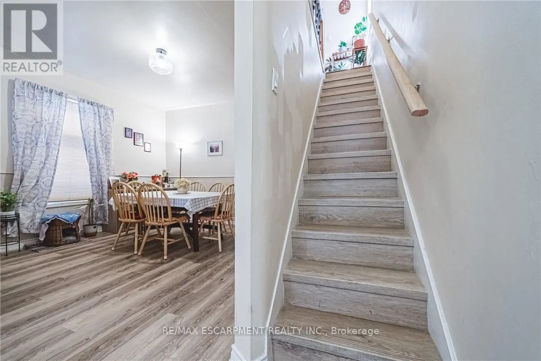 64 KINRADE AVENUE