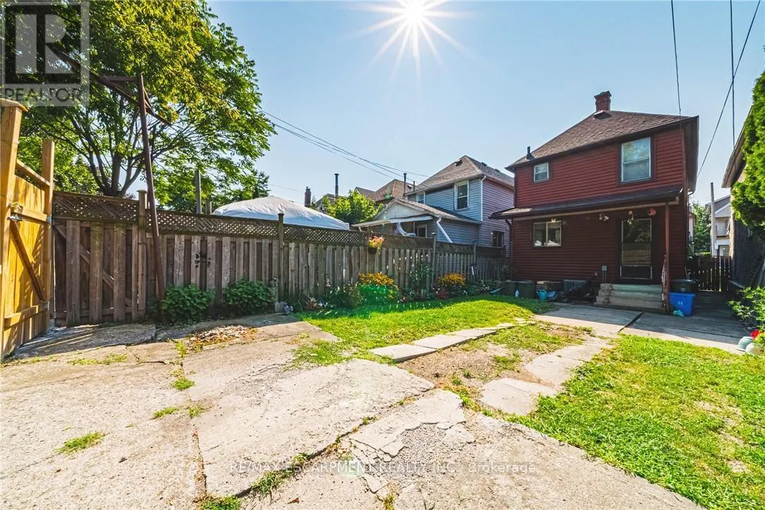 64 KINRADE AVENUE