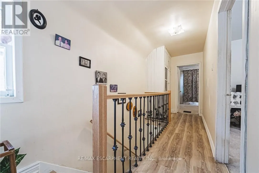 64 KINRADE AVENUE