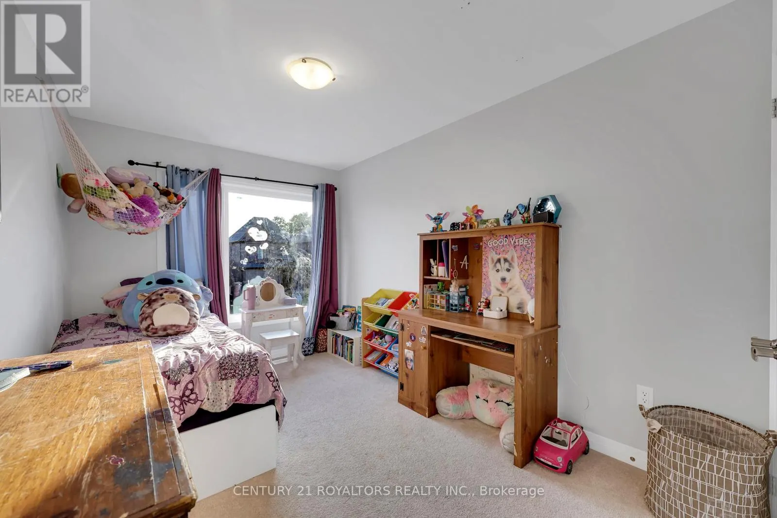 110 HUNTINGFORD TRAIL