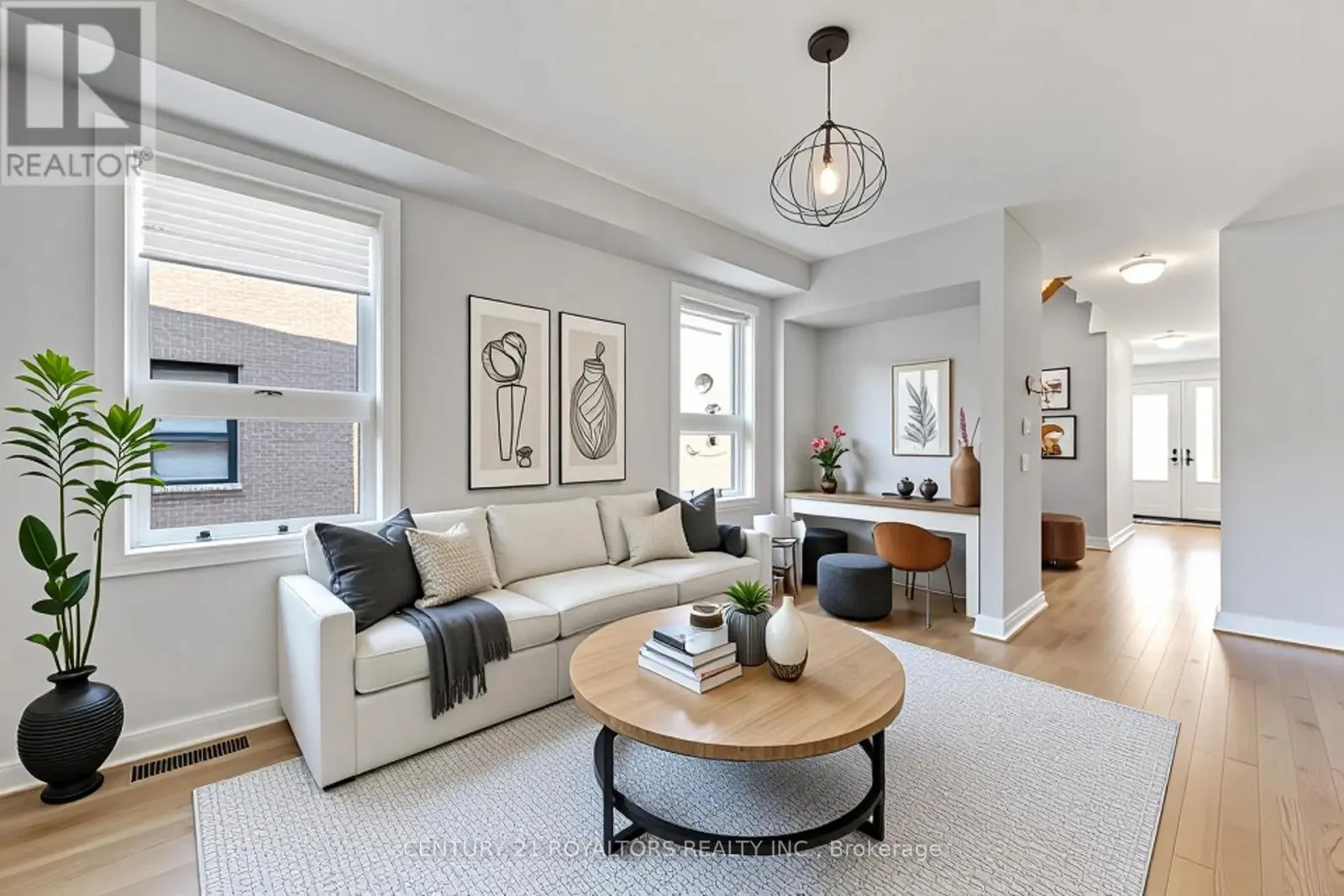 110 HUNTINGFORD TRAIL