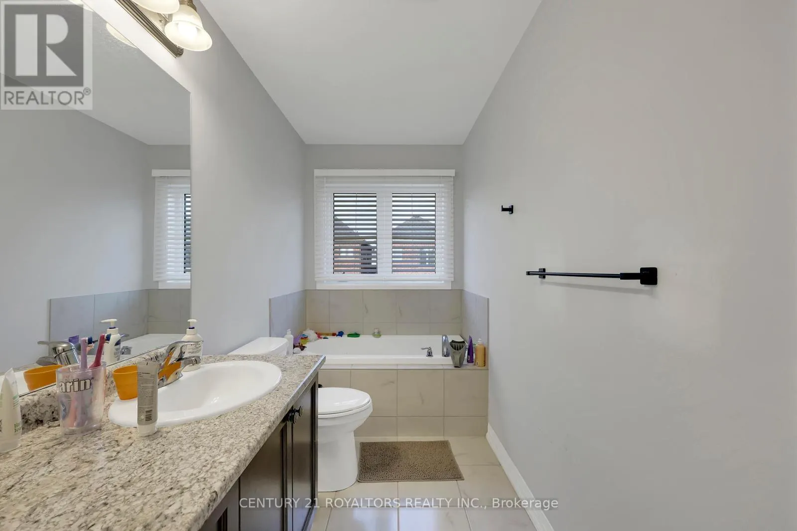 110 HUNTINGFORD TRAIL