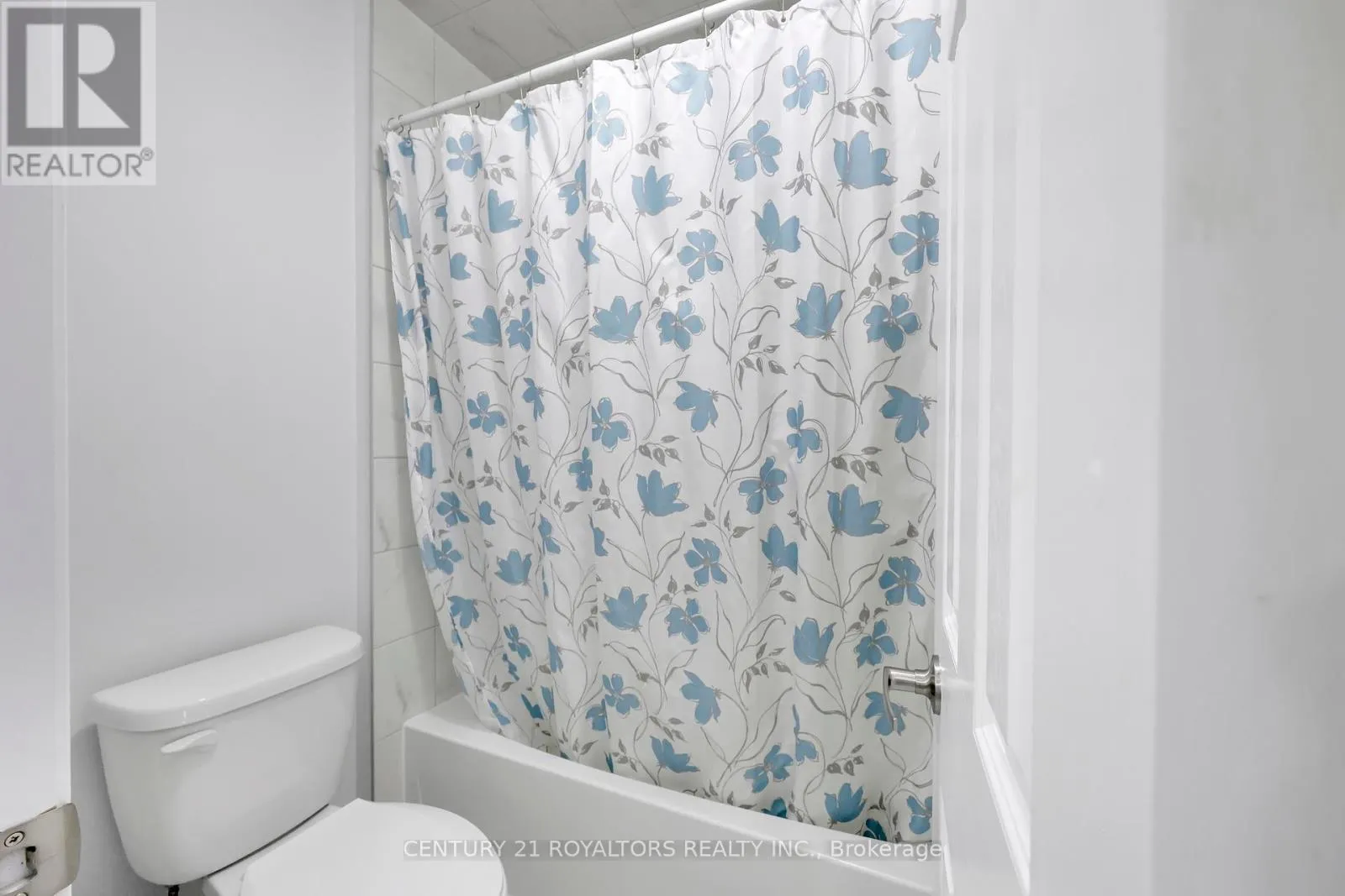 110 HUNTINGFORD TRAIL