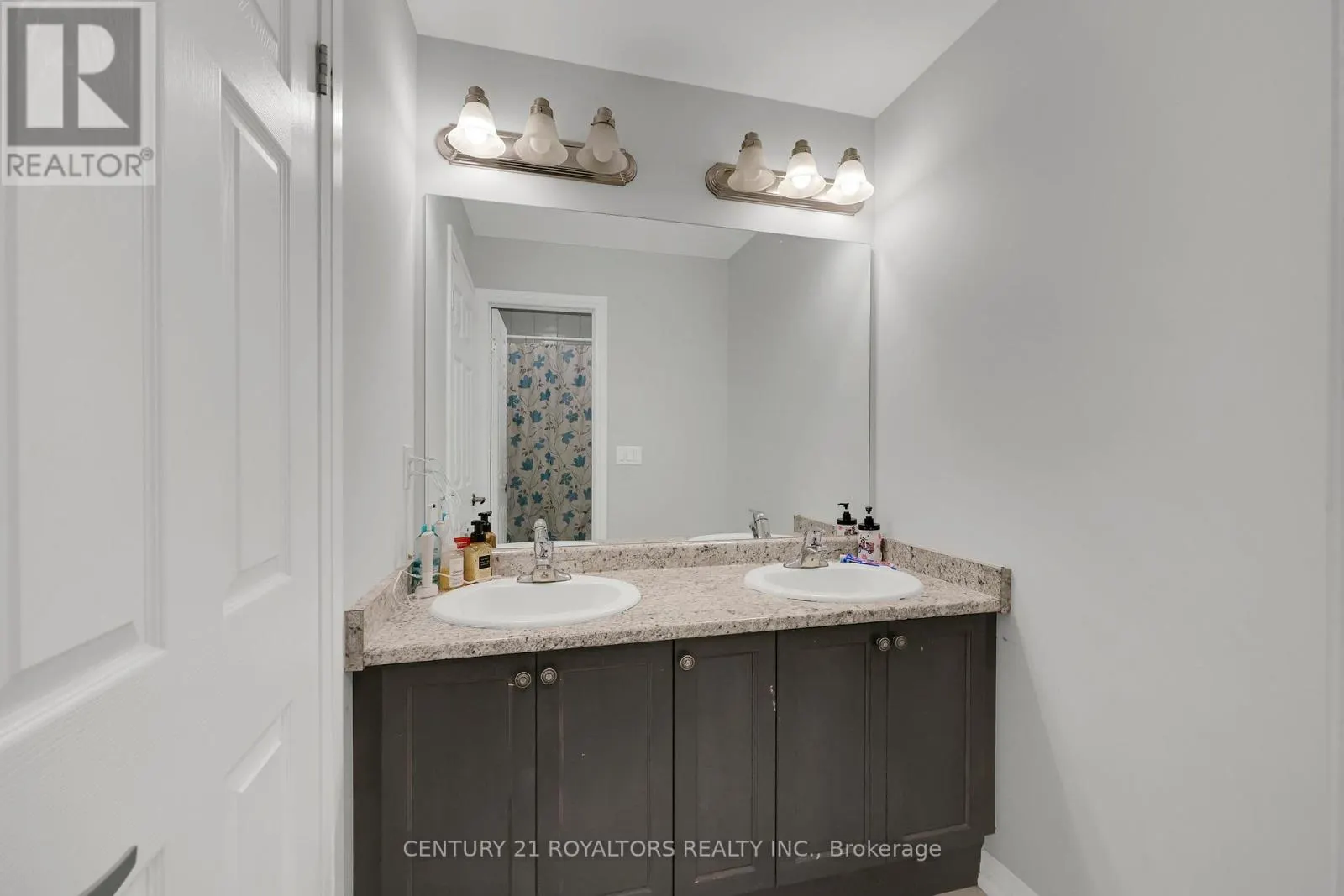 110 HUNTINGFORD TRAIL