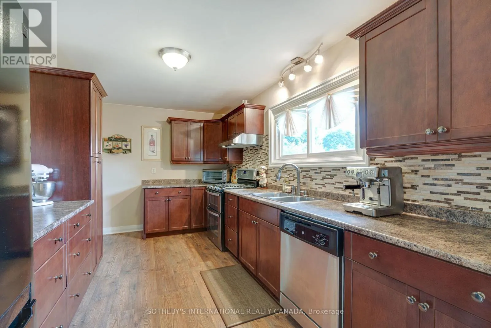 202 HUNTER ROAD