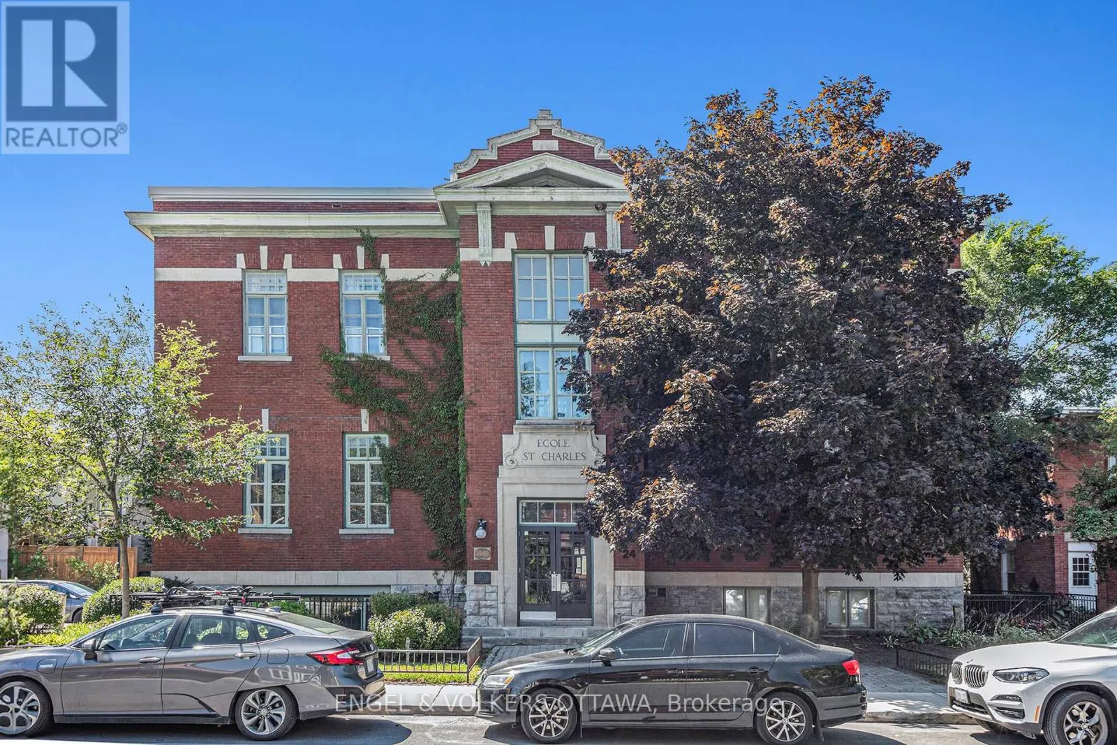 203 - 24 SPRINGFIELD ROAD