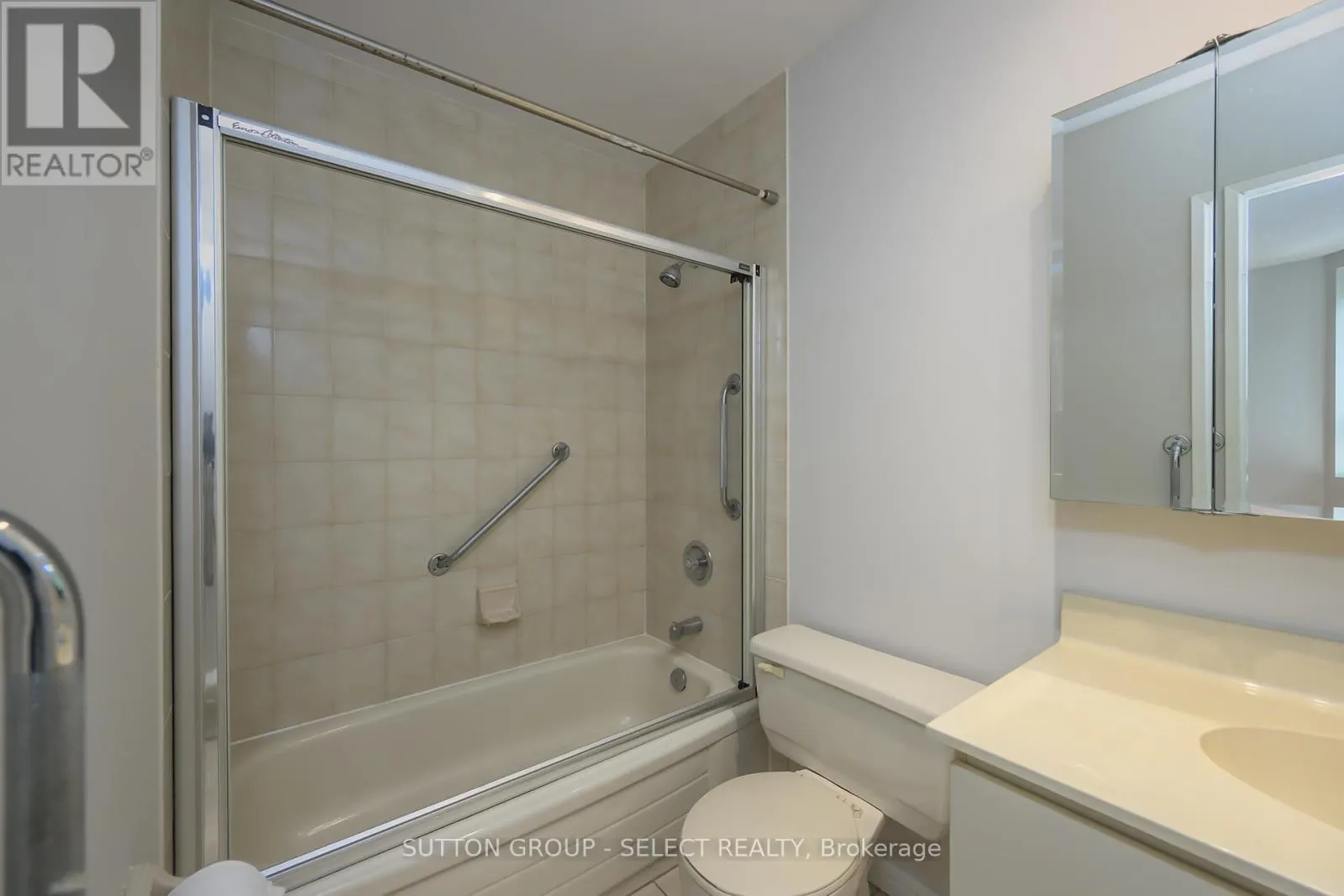 304 - 549 RIDOUT STREET N, #304