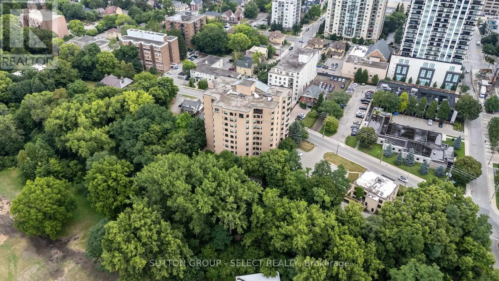 304 - 549 RIDOUT STREET N, #304
