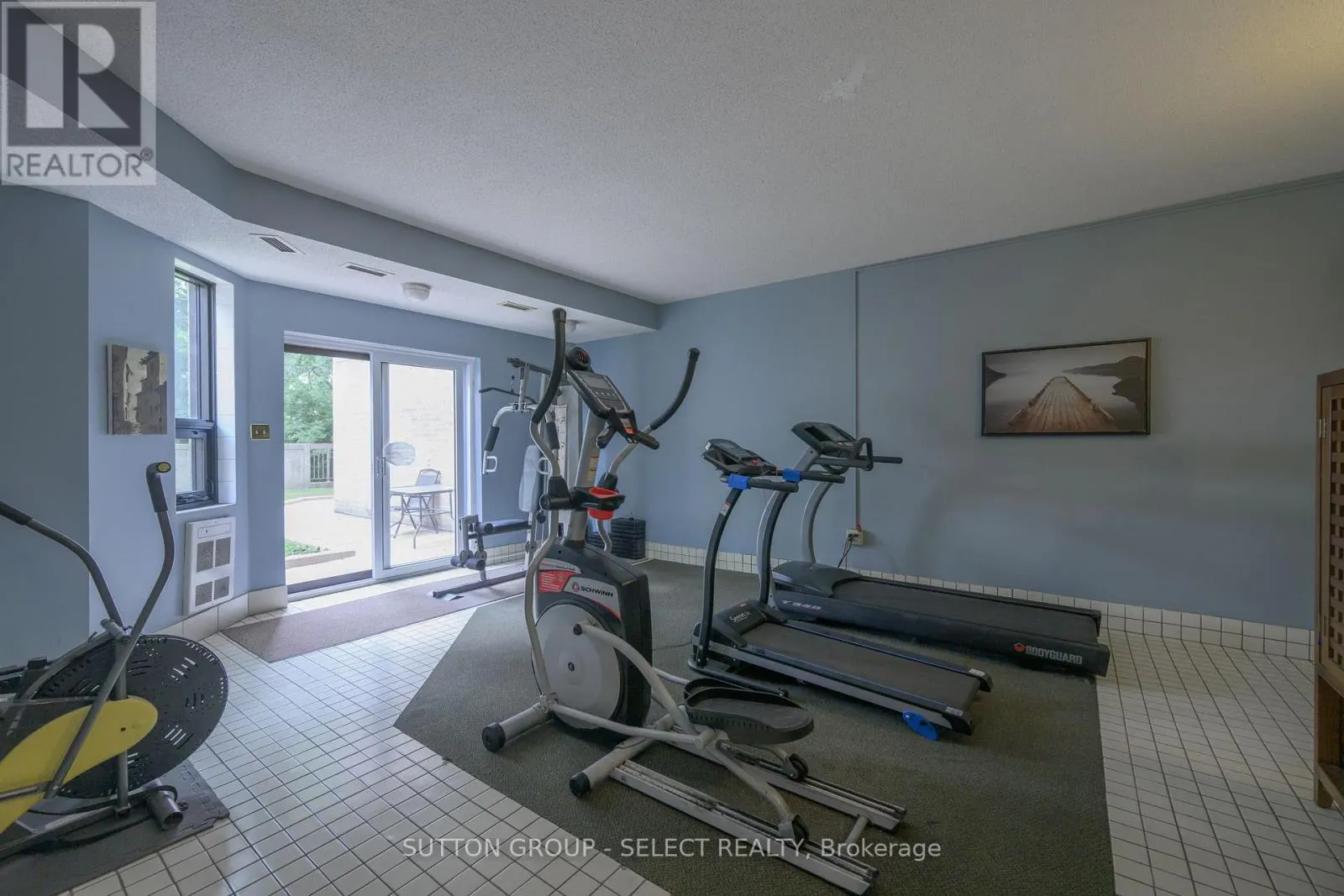 304 - 549 RIDOUT STREET N, #304