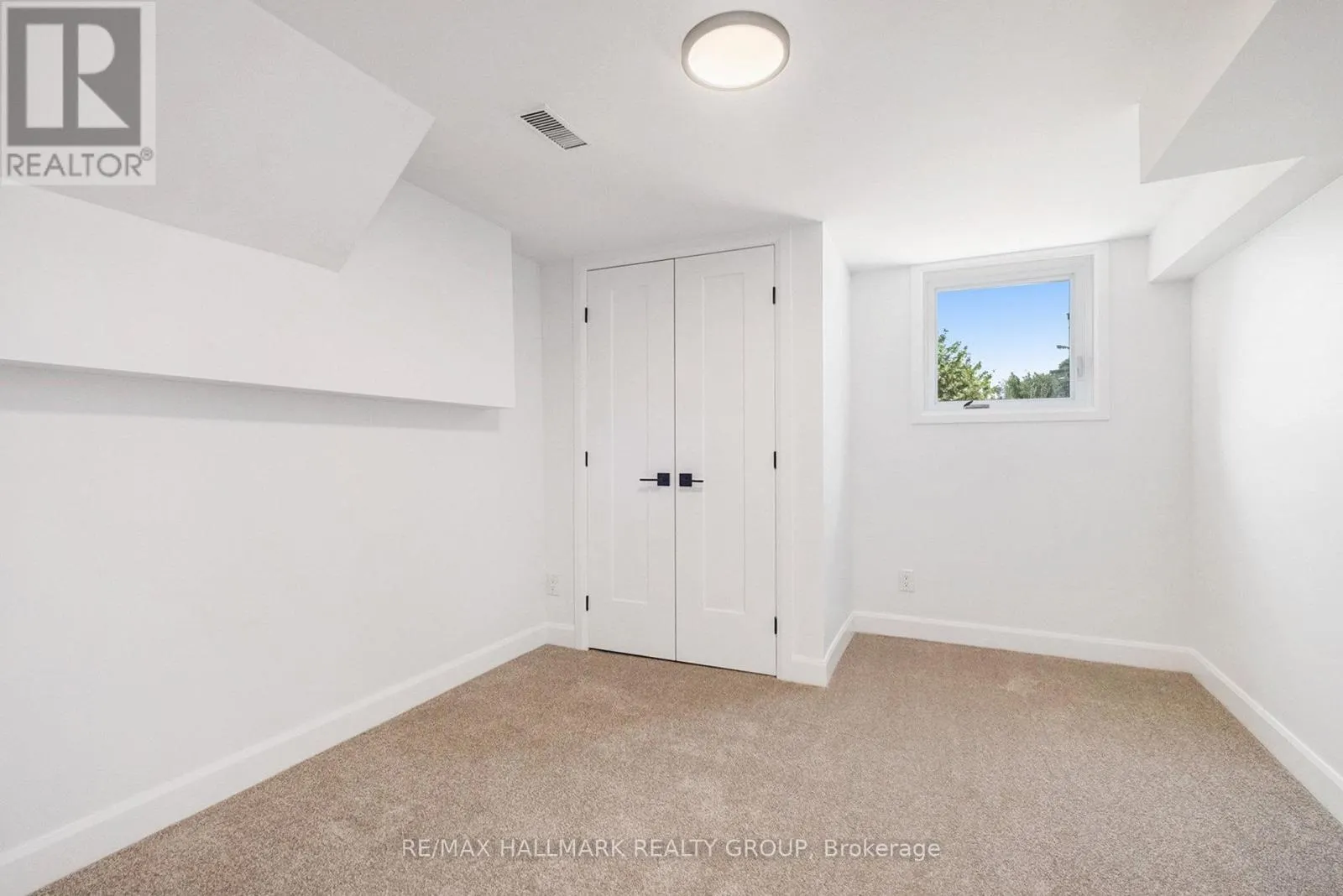 73 WESTPARK DRIVE