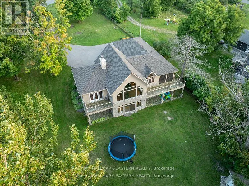 10 EARL KENNEDY ROAD
