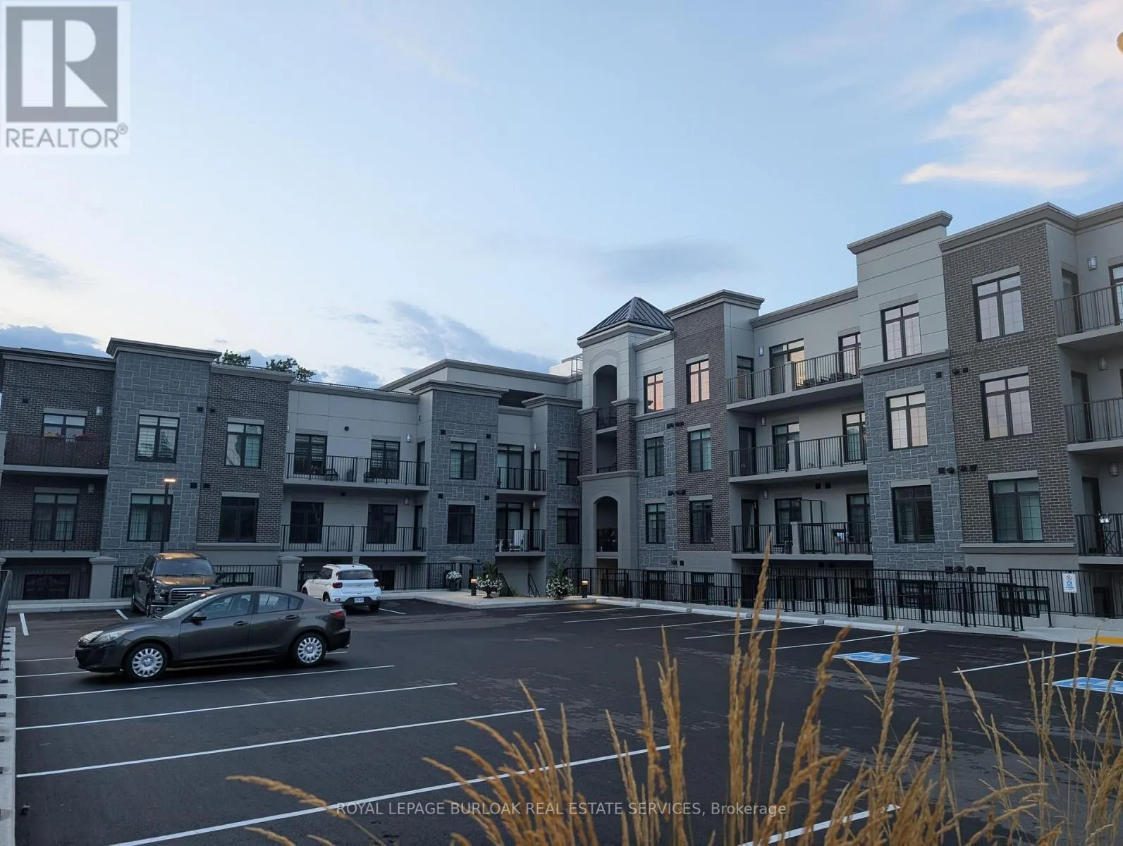 114 - 153 WILSON STREET W