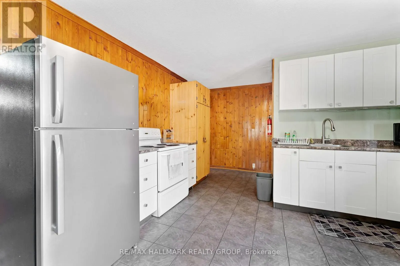 984 MISS OTTAWA STREET