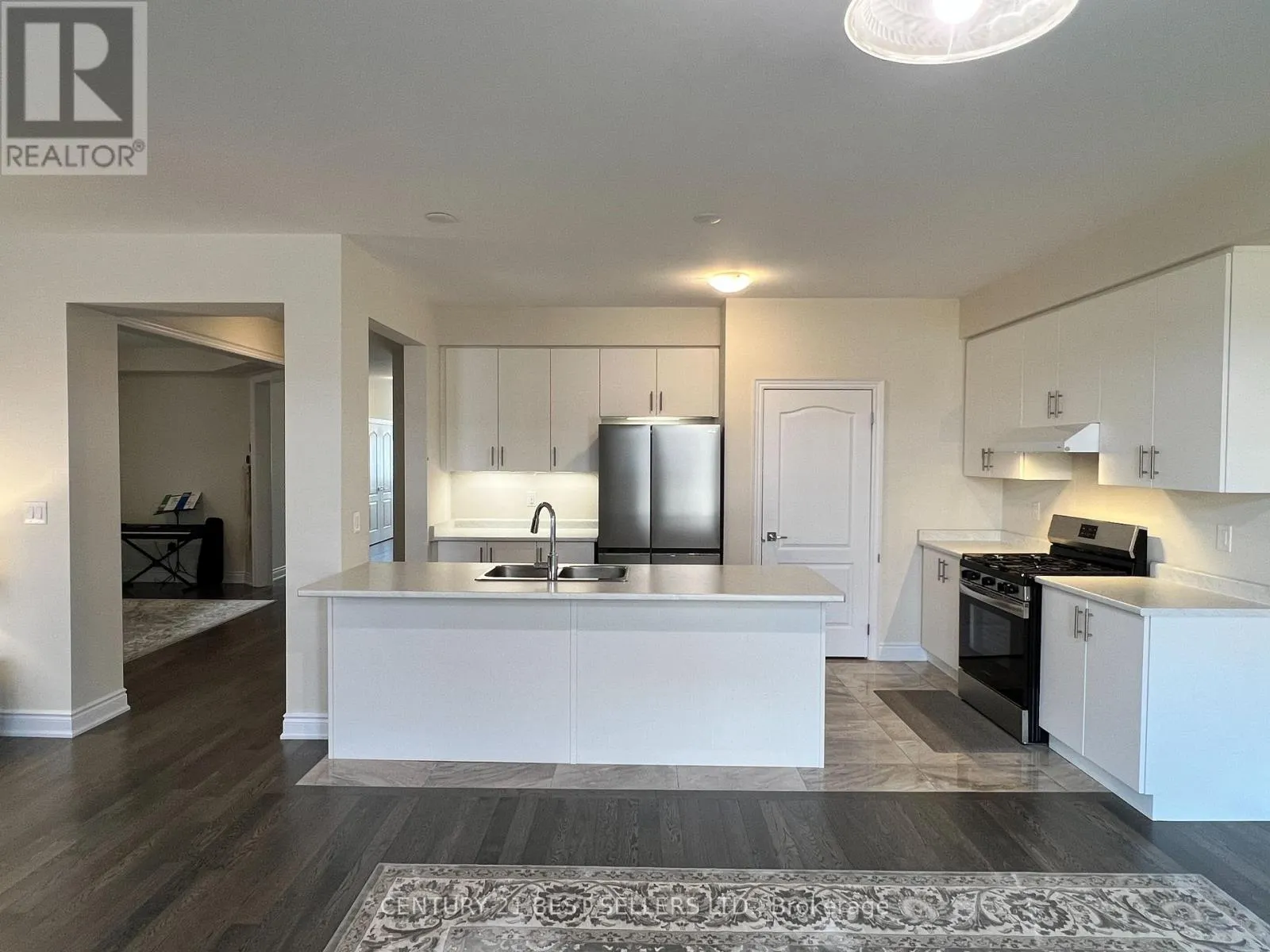 89 HIGGINS AVENUE
