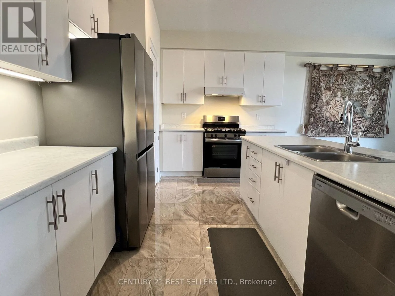 89 HIGGINS AVENUE