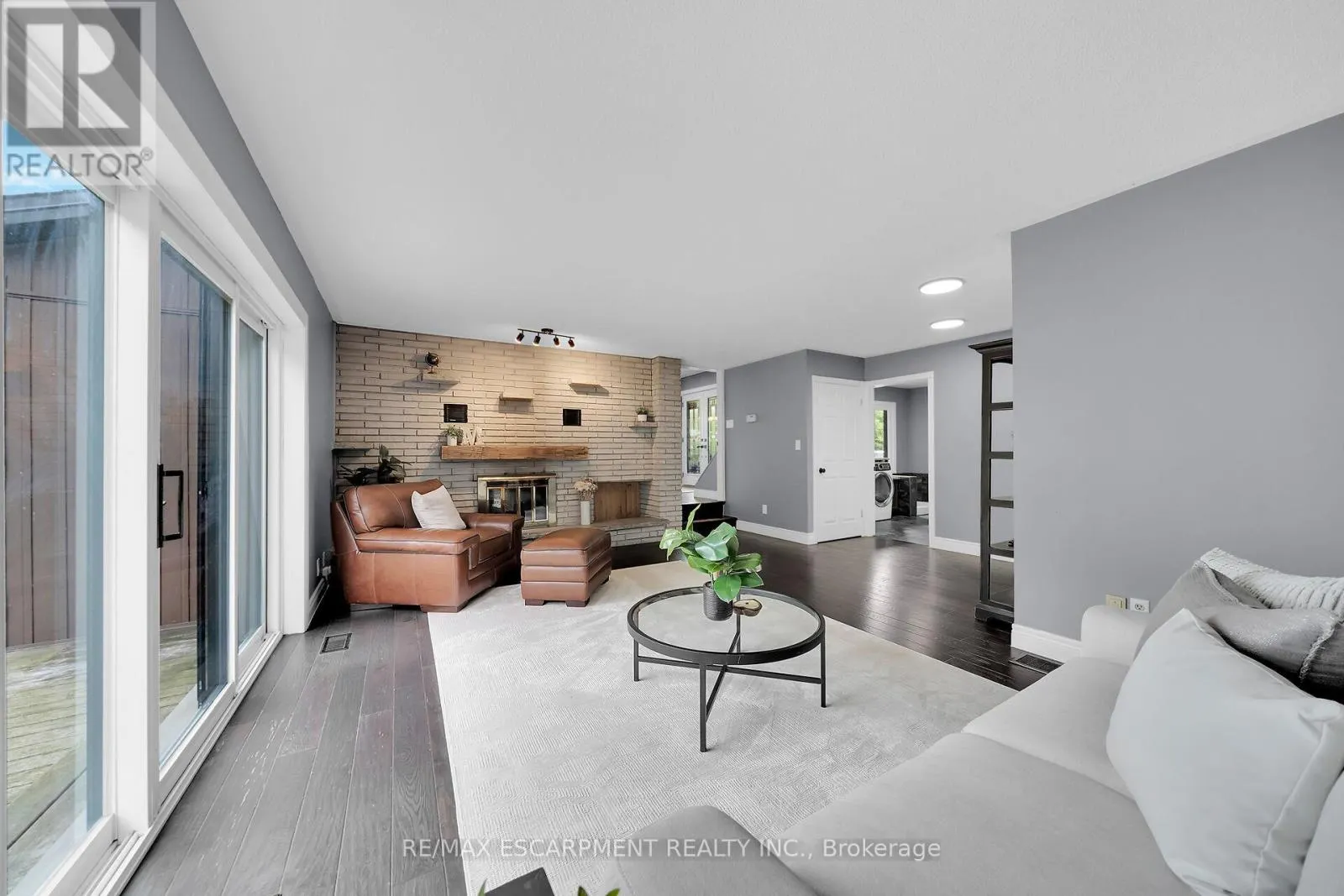 911 INDIANA ROAD E