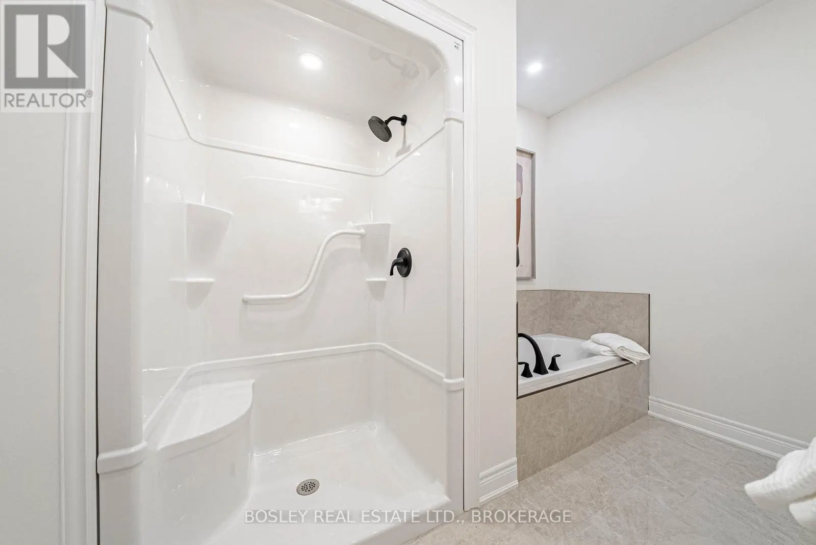 510 ROYAL RIDGE DRIVE