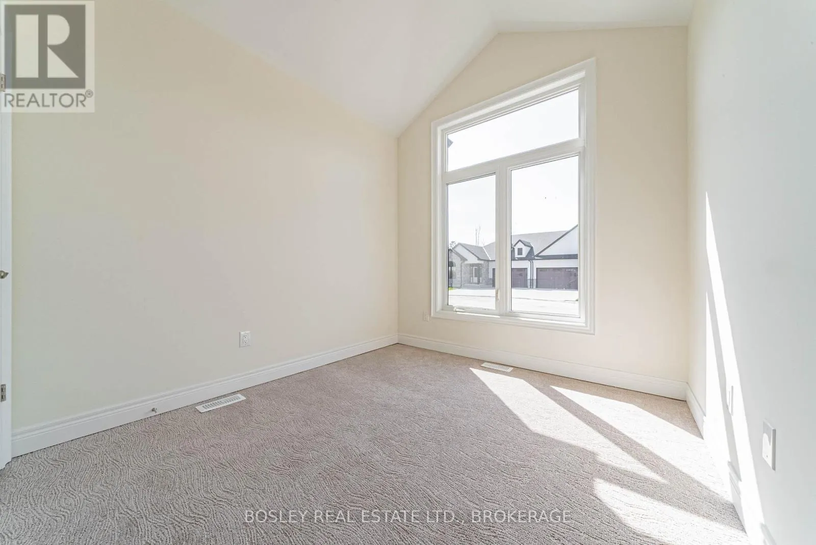 510 ROYAL RIDGE DRIVE