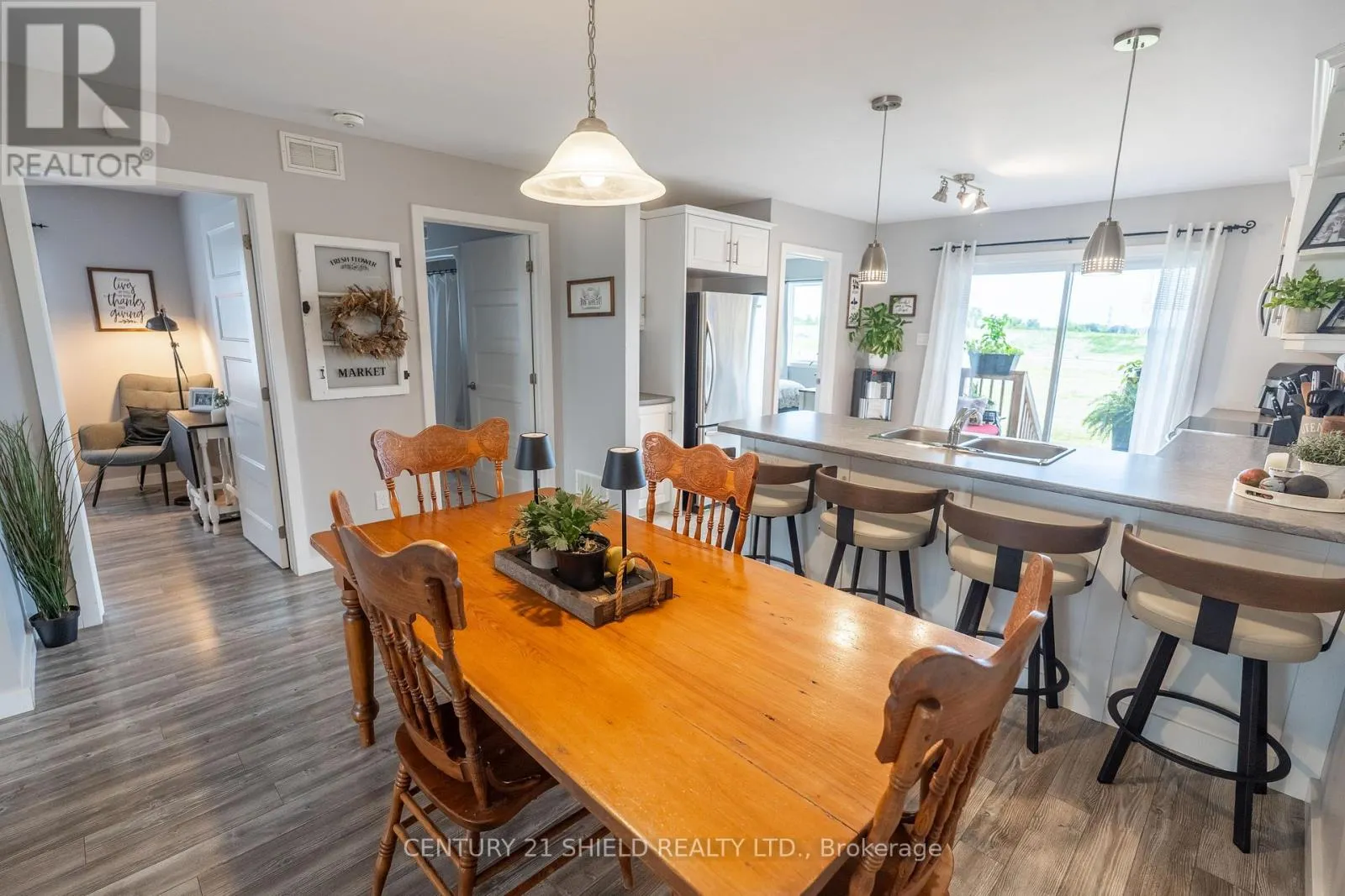 166 BELLWOOD DRIVE