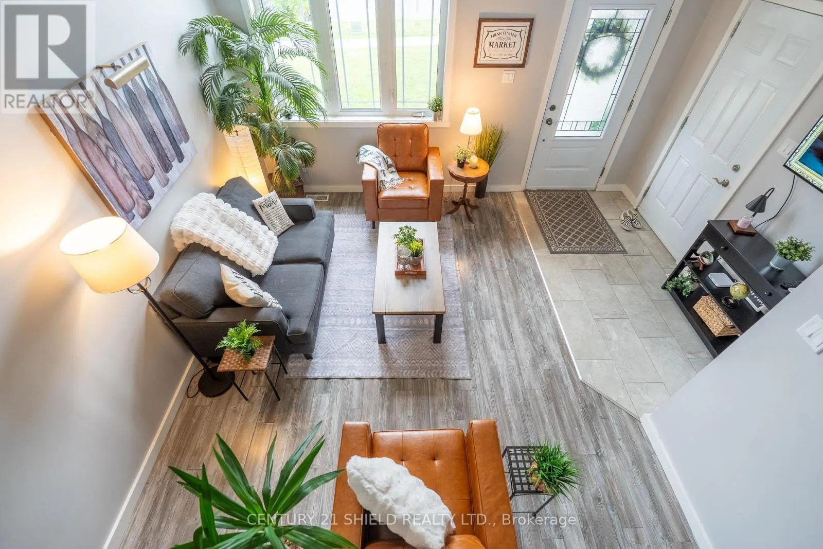 166 BELLWOOD DRIVE