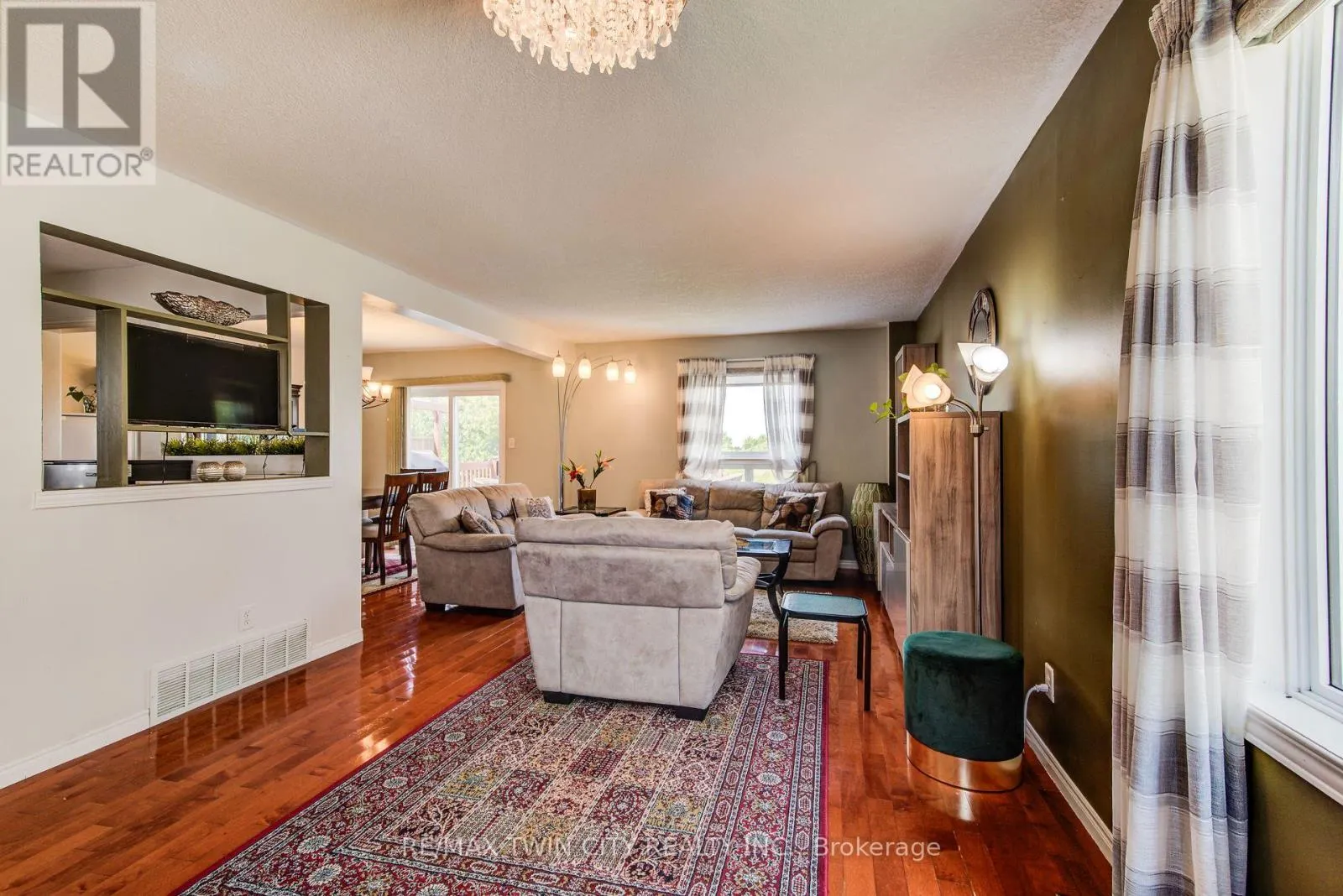 160 HIDDEN CREEK DRIVE