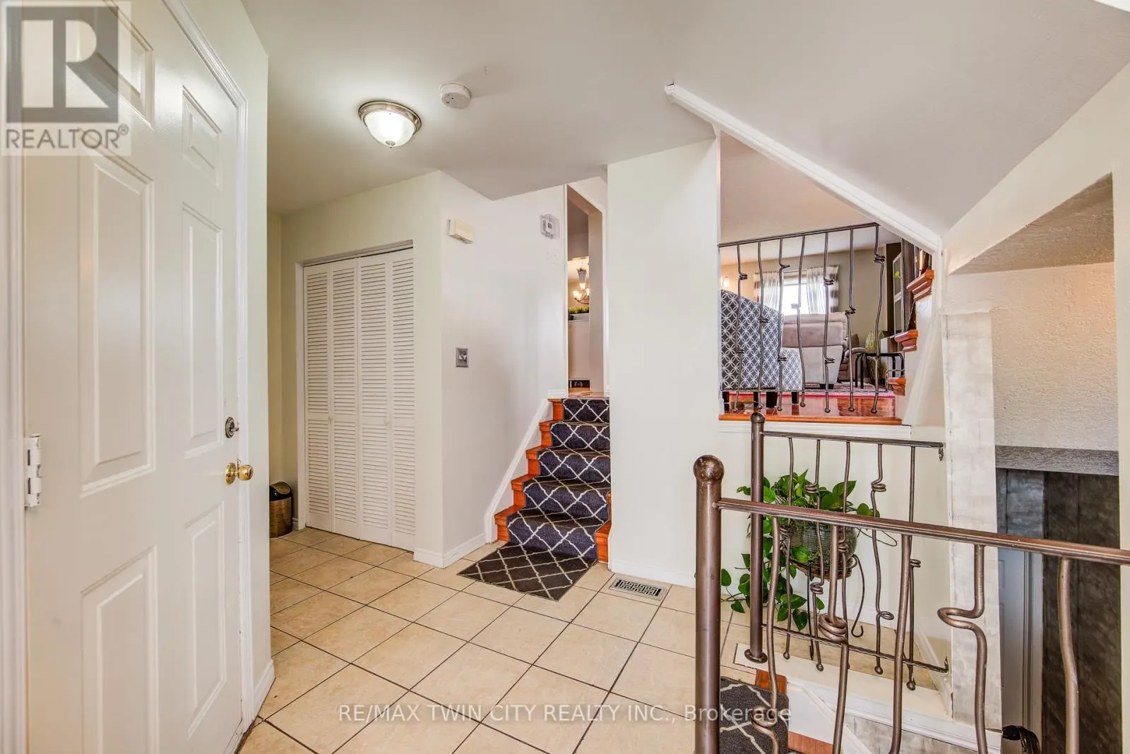 160 HIDDEN CREEK DRIVE