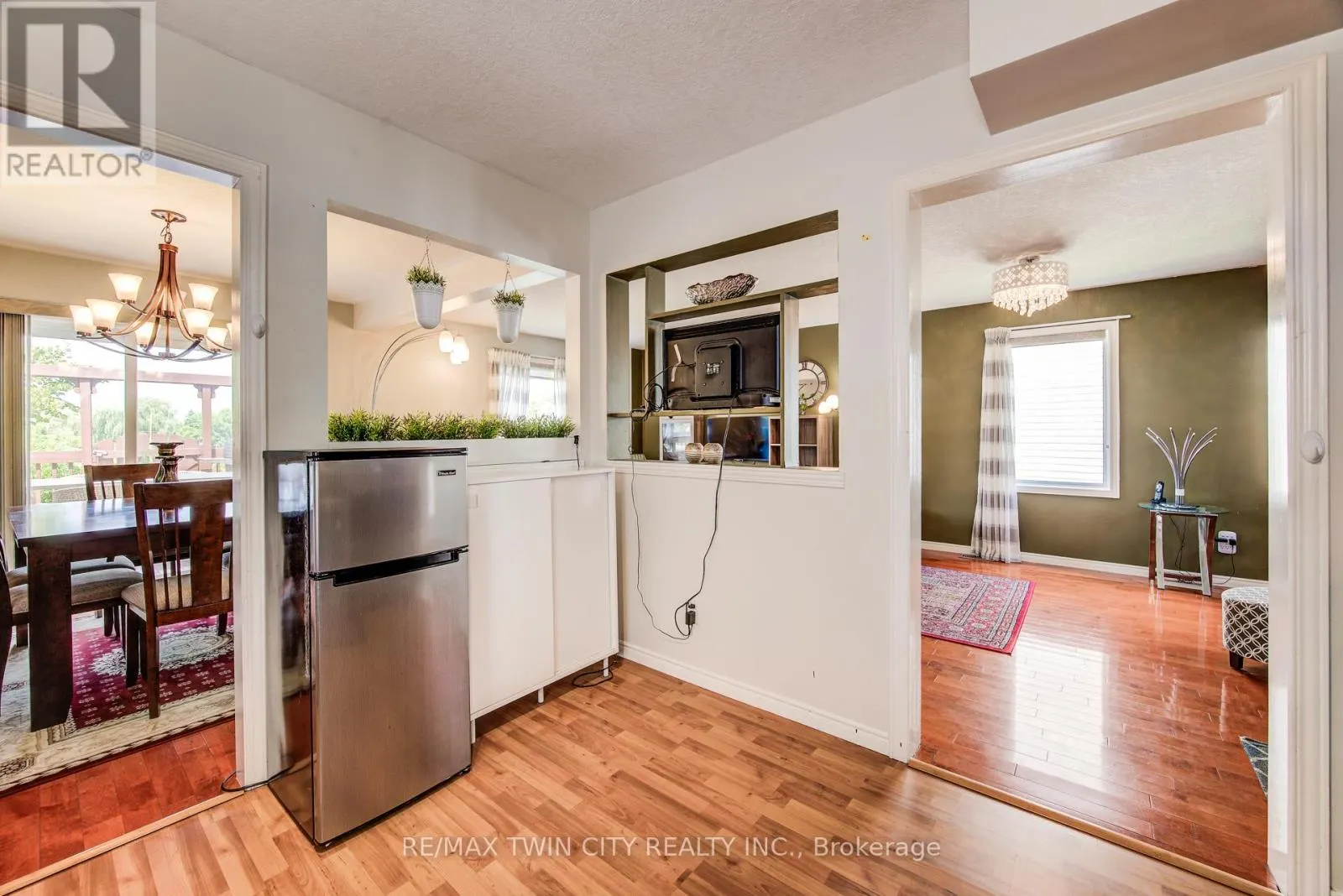 160 HIDDEN CREEK DRIVE